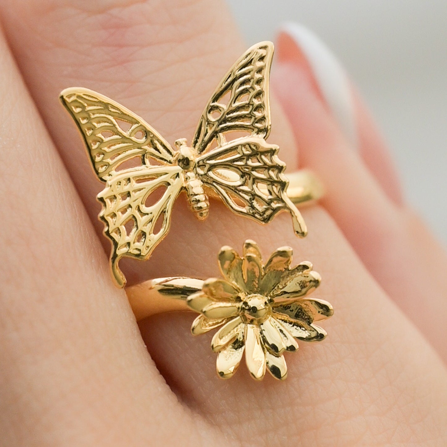 Butterfly and Daisy Flower Ring
