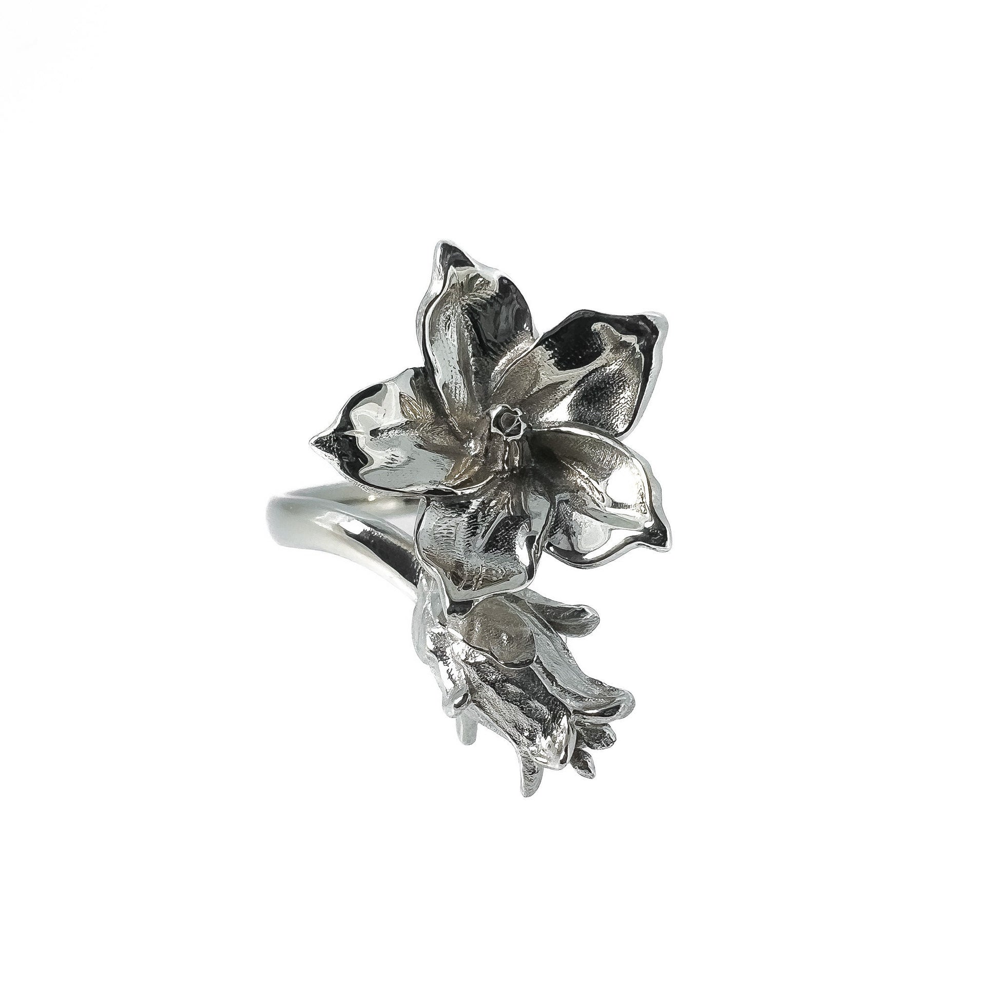Deadly Nightshade Flower Ring