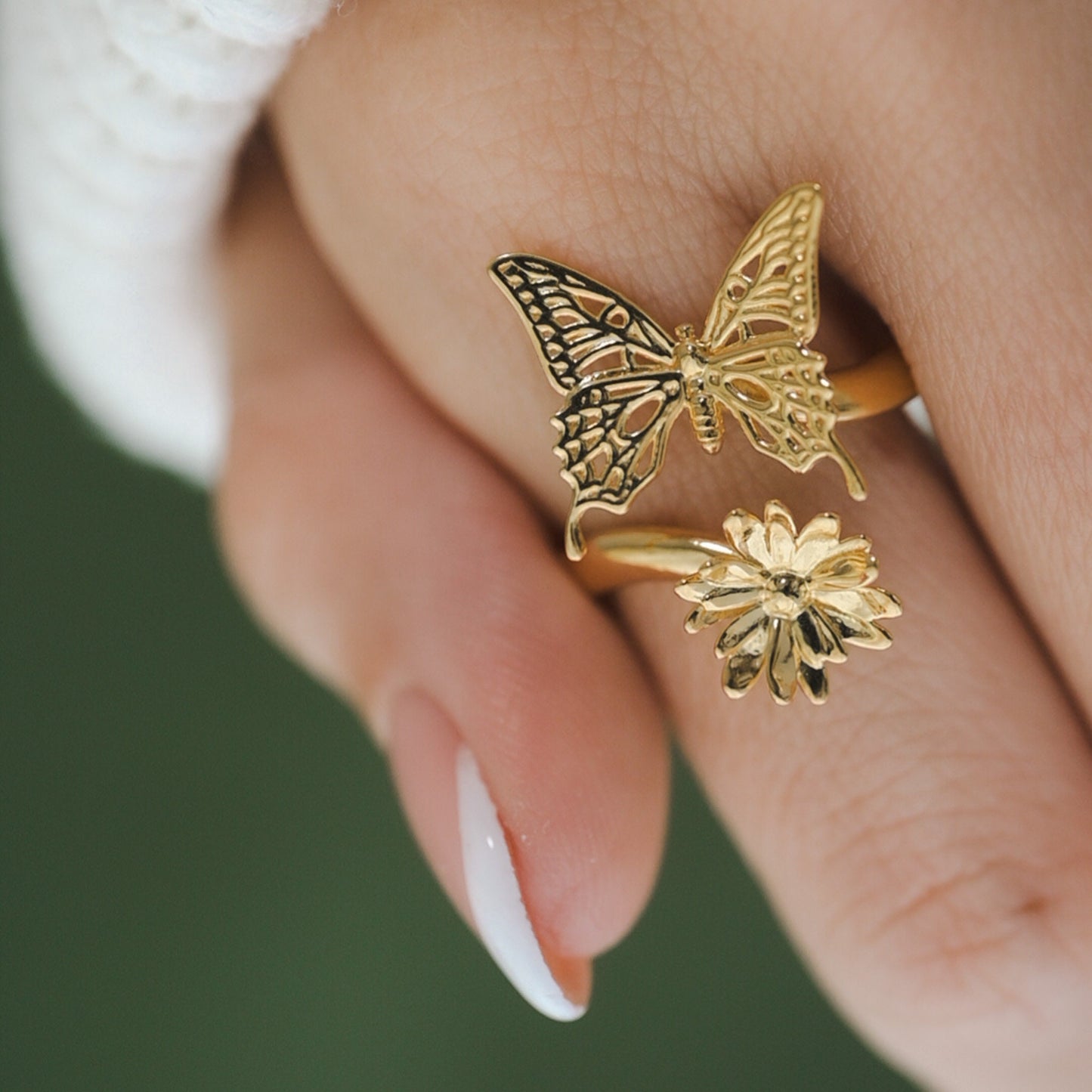 Butterfly and Daisy Flower Ring