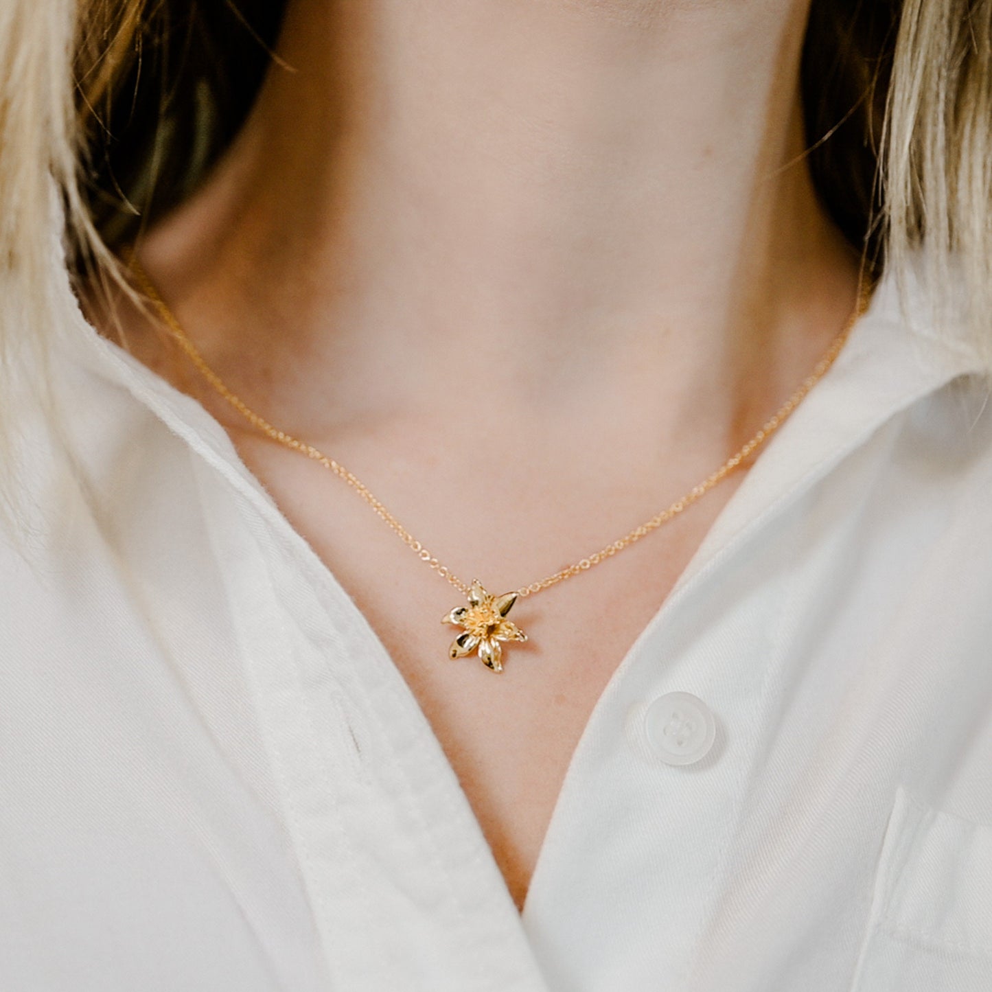 Lily Necklace