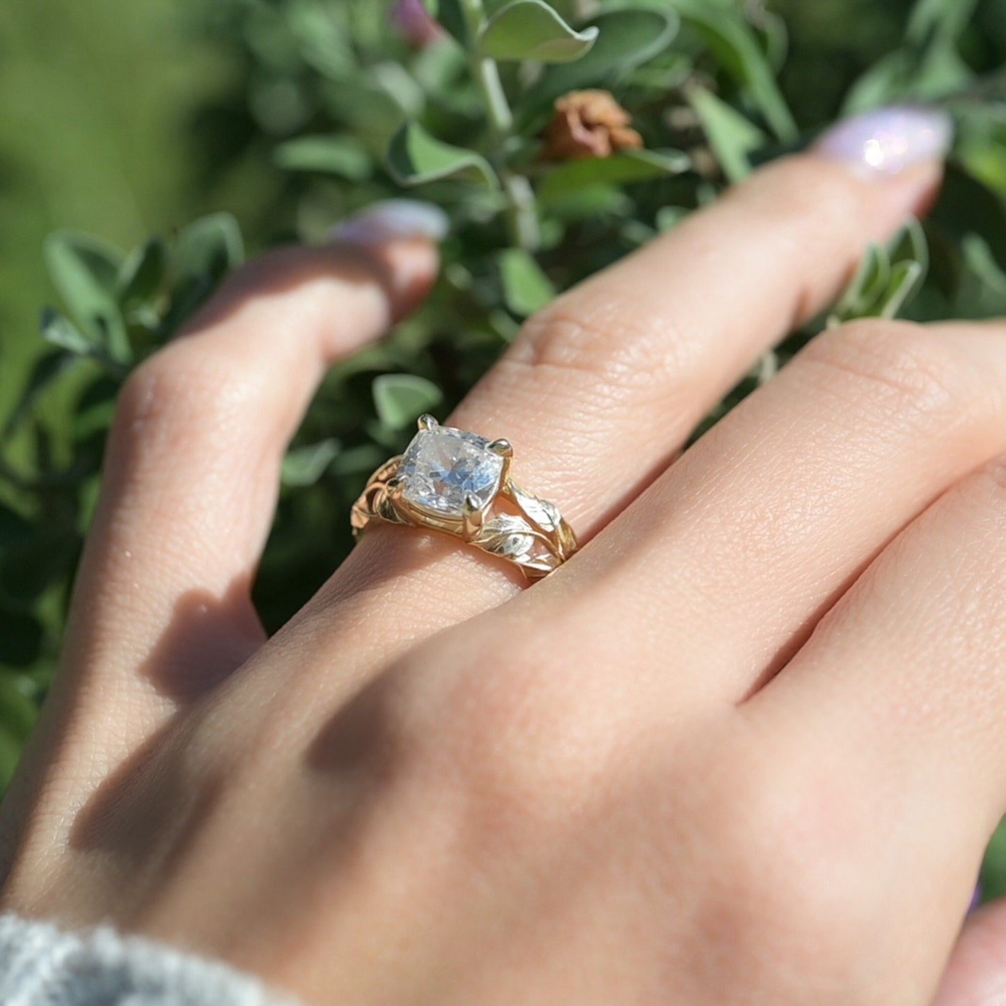 Cushion Cut Diamond Nature Inspired Engagement Band with Ornate Leaves. 2ct Diamond,IGI lg500166967 7.43x 6.9 x 4.86mm VS1 H, Size 4.75