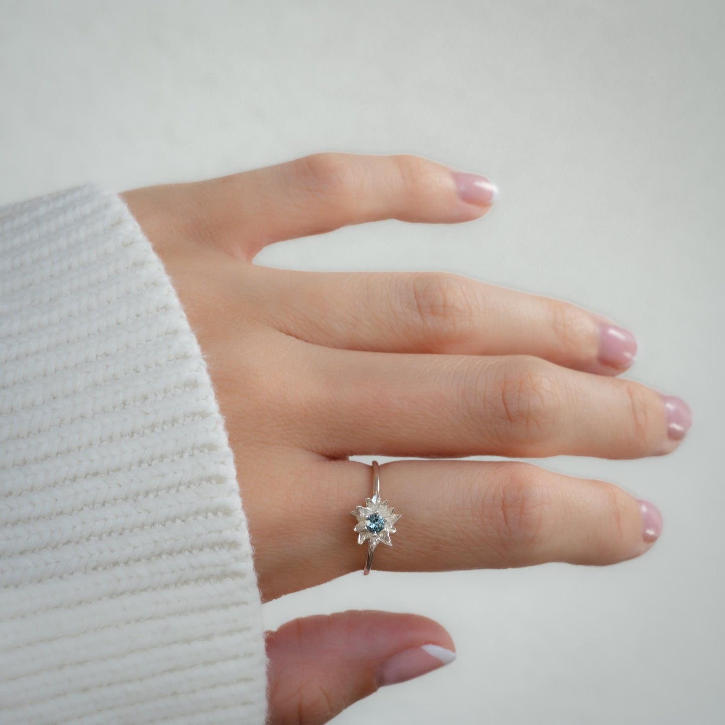 Poinsettia Ring