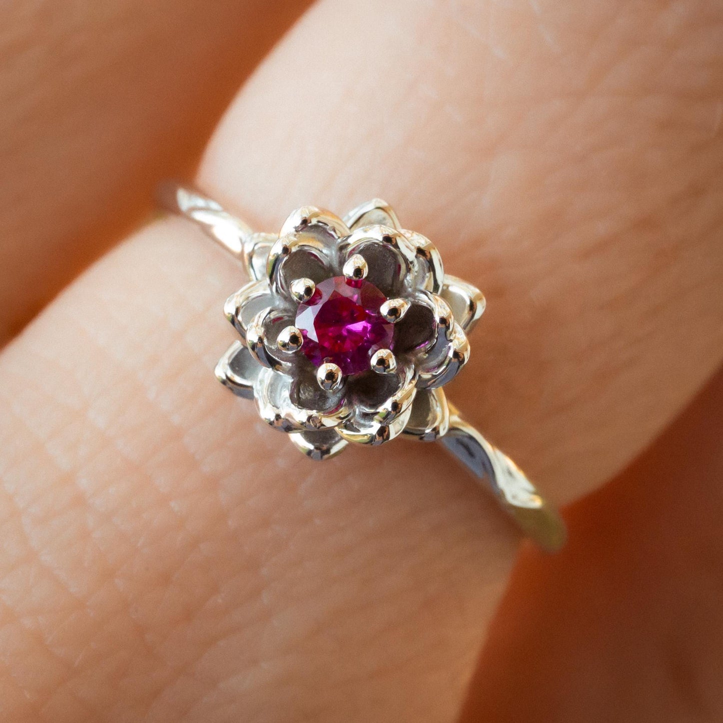 Water lily Flower Ring
