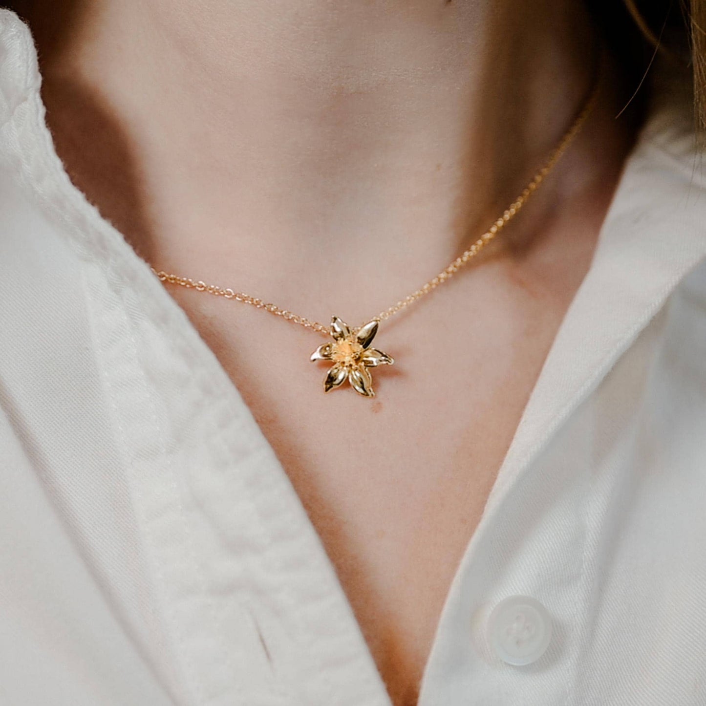 Lily Necklace