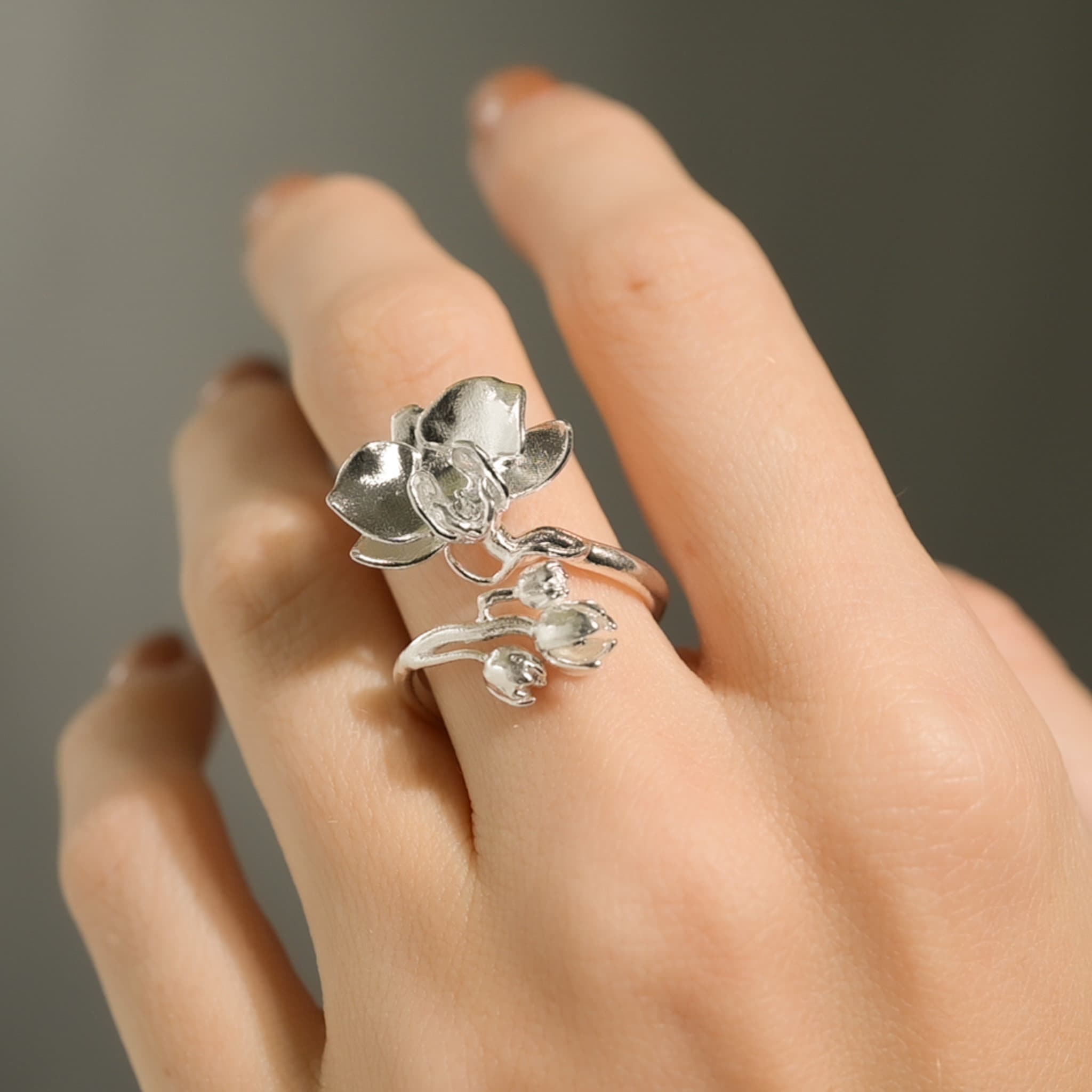 How to Clean Silver Jewelry: A Comprehensive Guide
