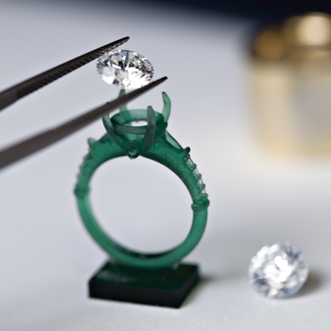 Diseño de anillo de compromiso personalizado