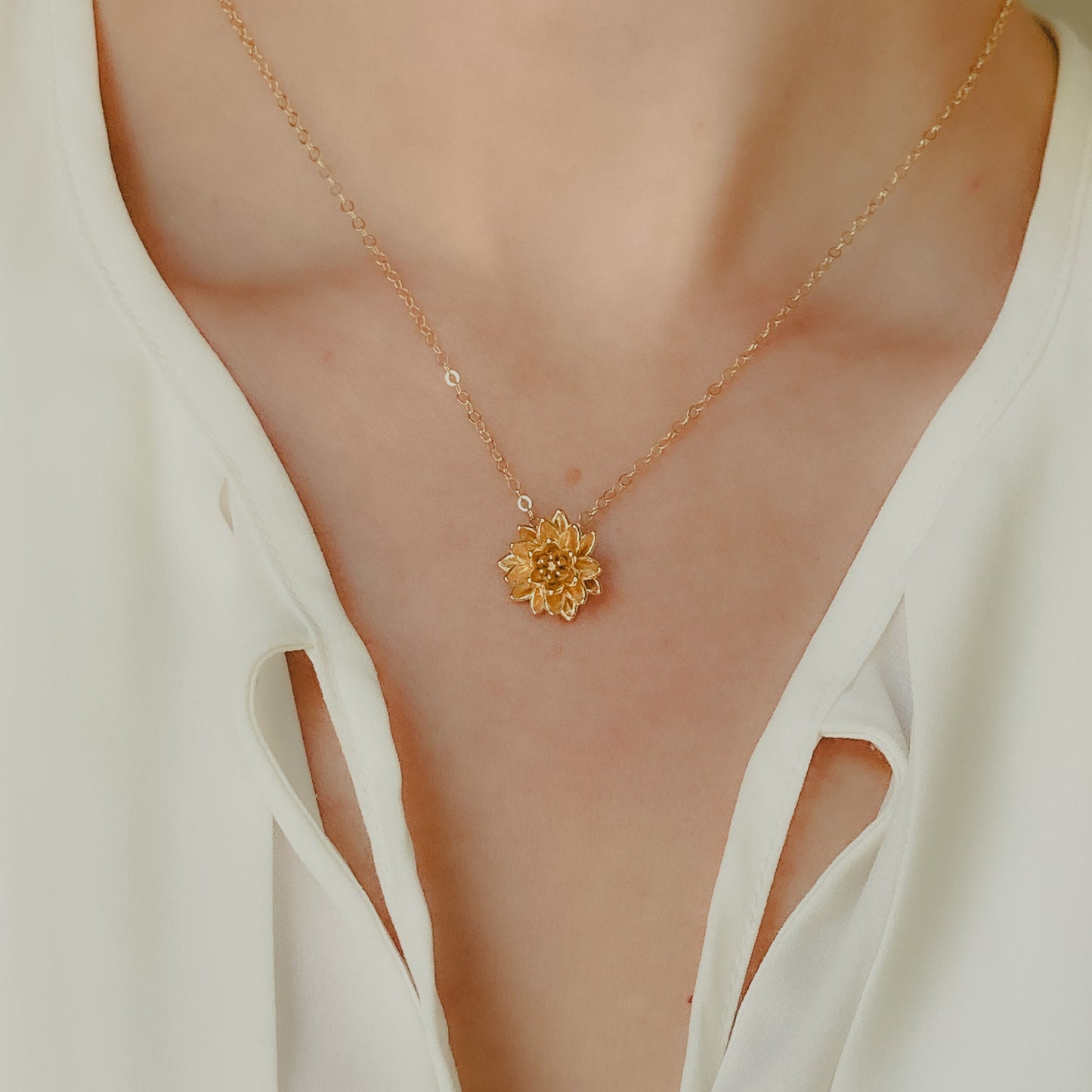 Solid 14K Gold Waterlily or lotus flower necklace