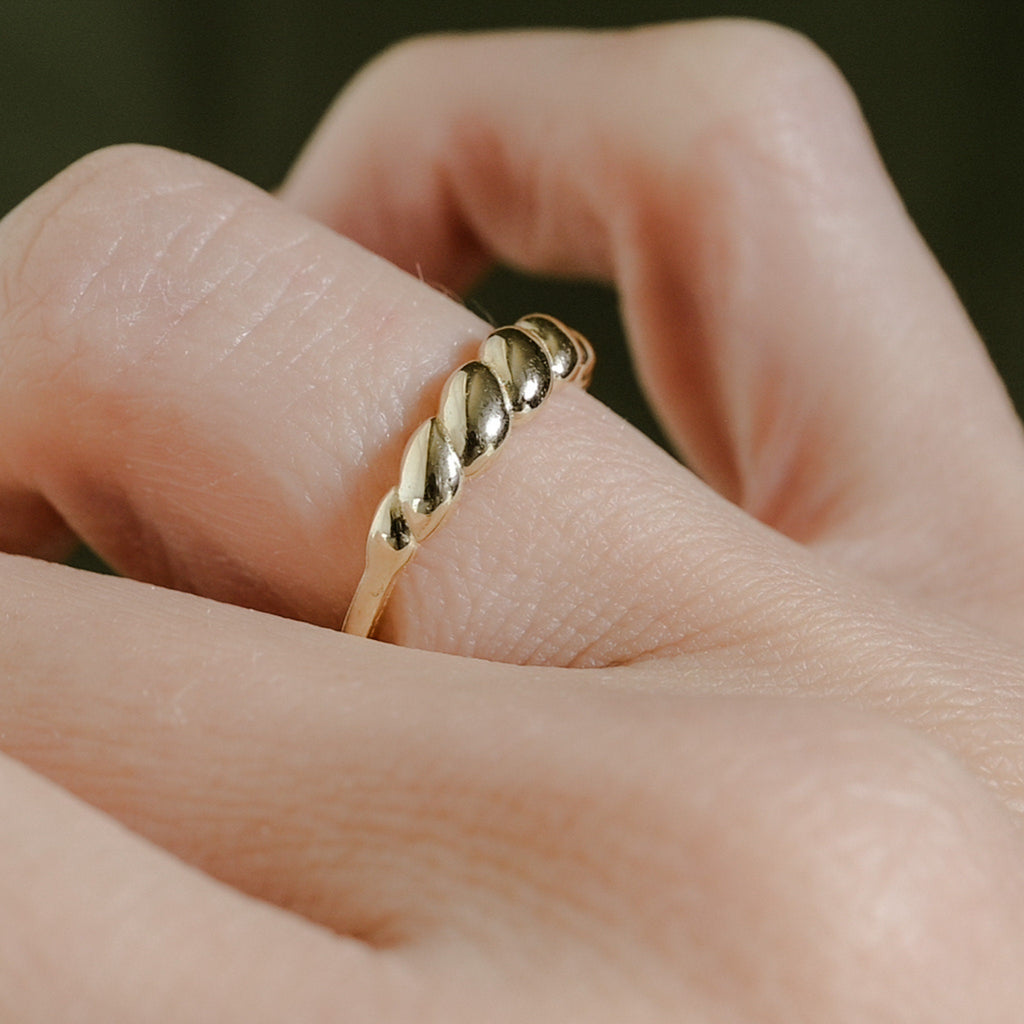 Rope Croissant Ring