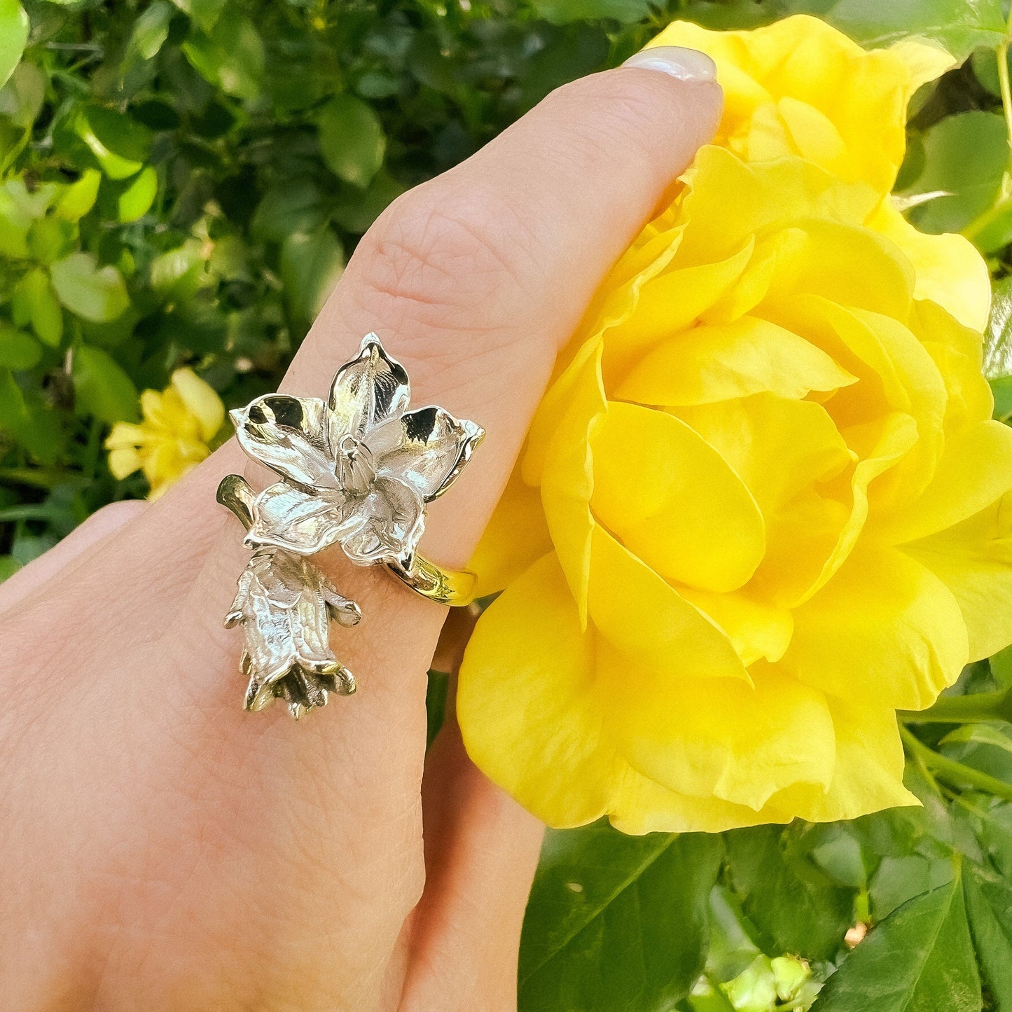 Deadly Nightshade Flower Ring