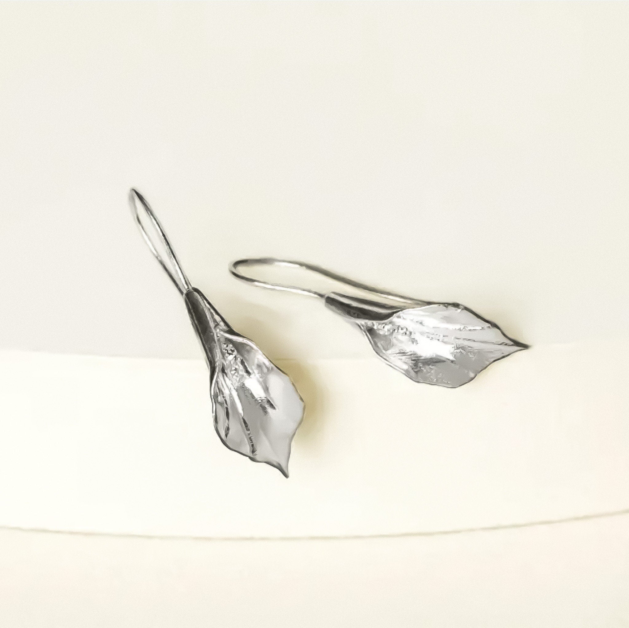Calla Lily Earrings
