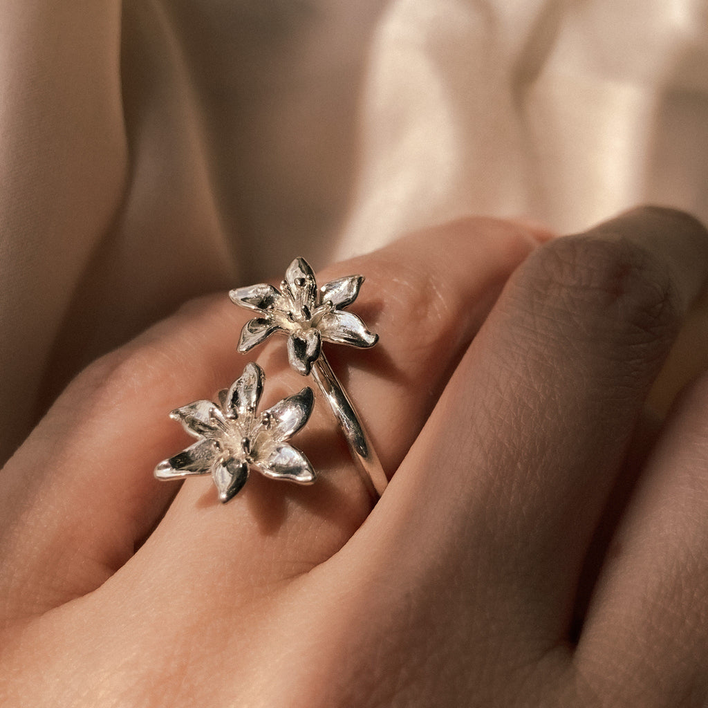 Lily Ring