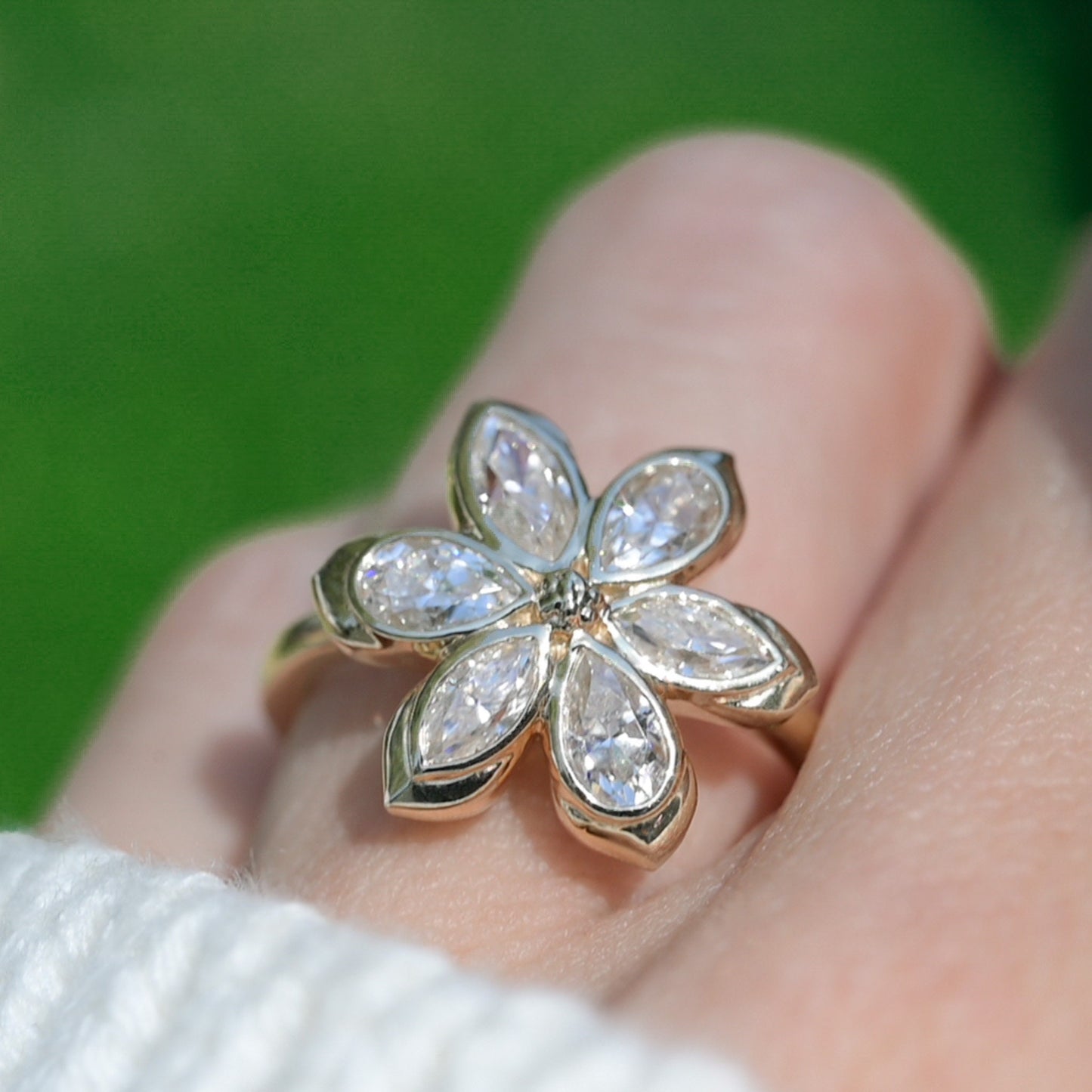 Diamond Daisy Flower Engagement Ring, 6 marquises and pear-shaped petals with solid gold, 1.3ct