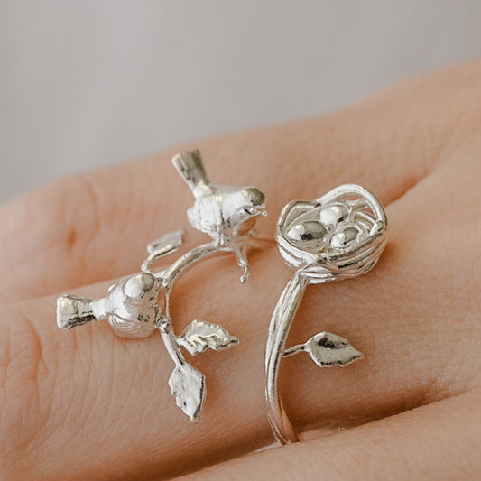 Bird Ring Love Nest