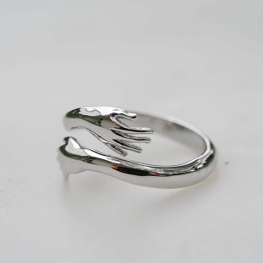 Hug Ring