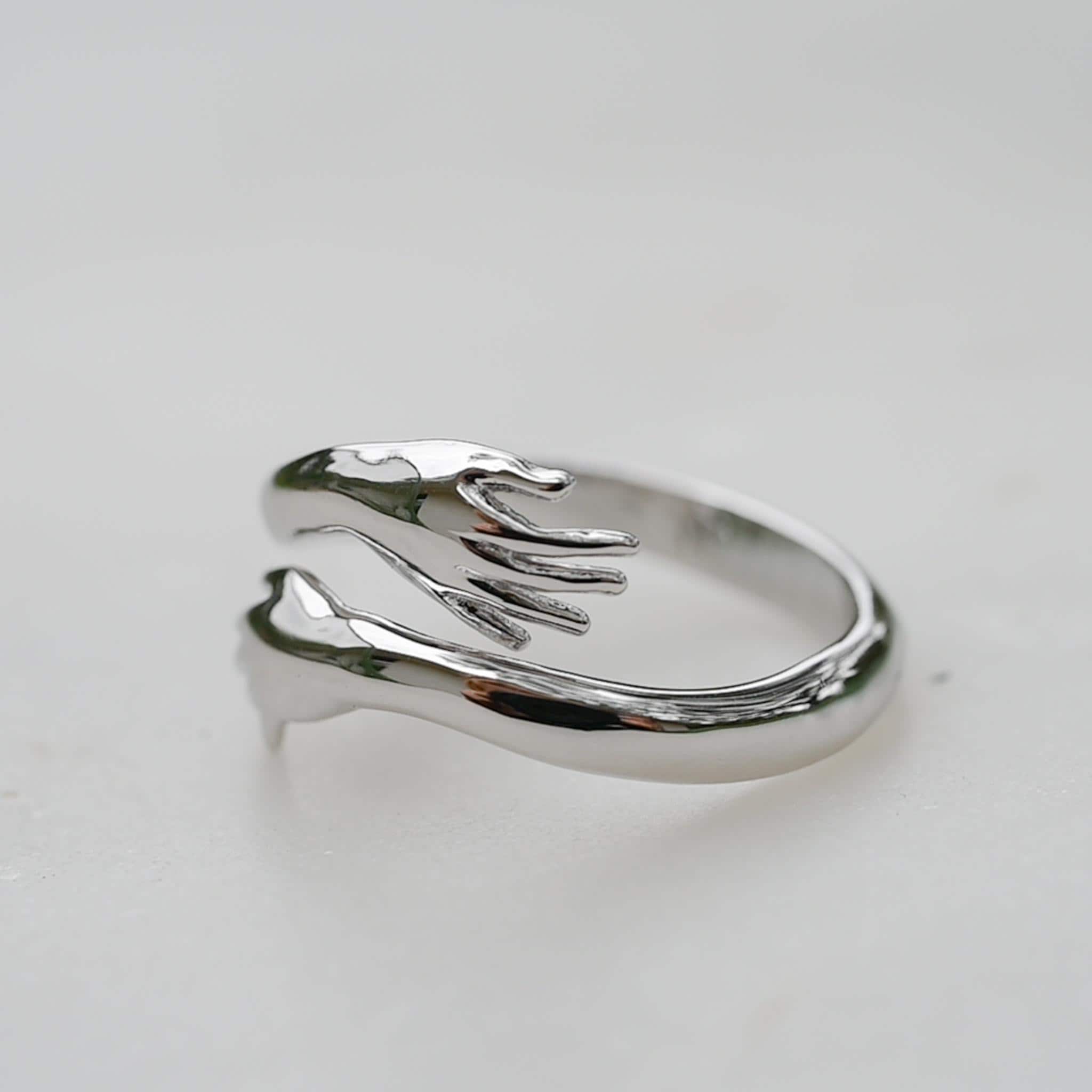 Hug Ring