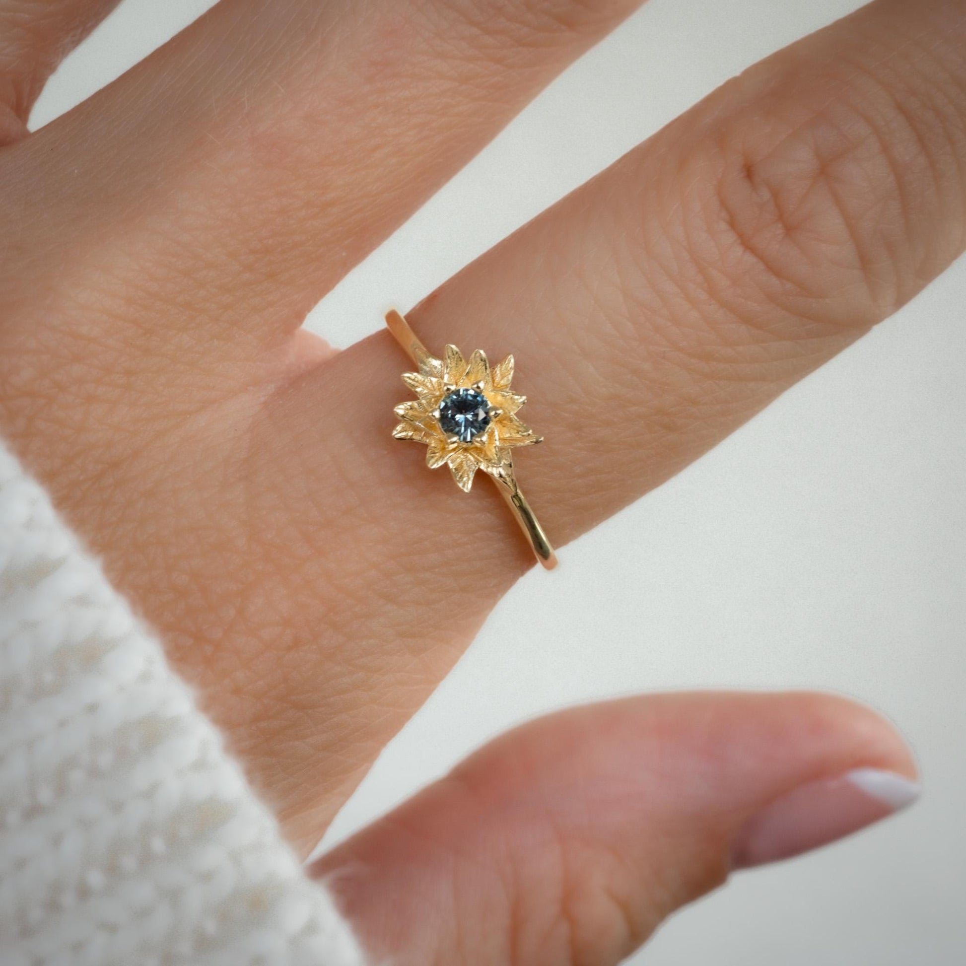 Poinsettia Ring