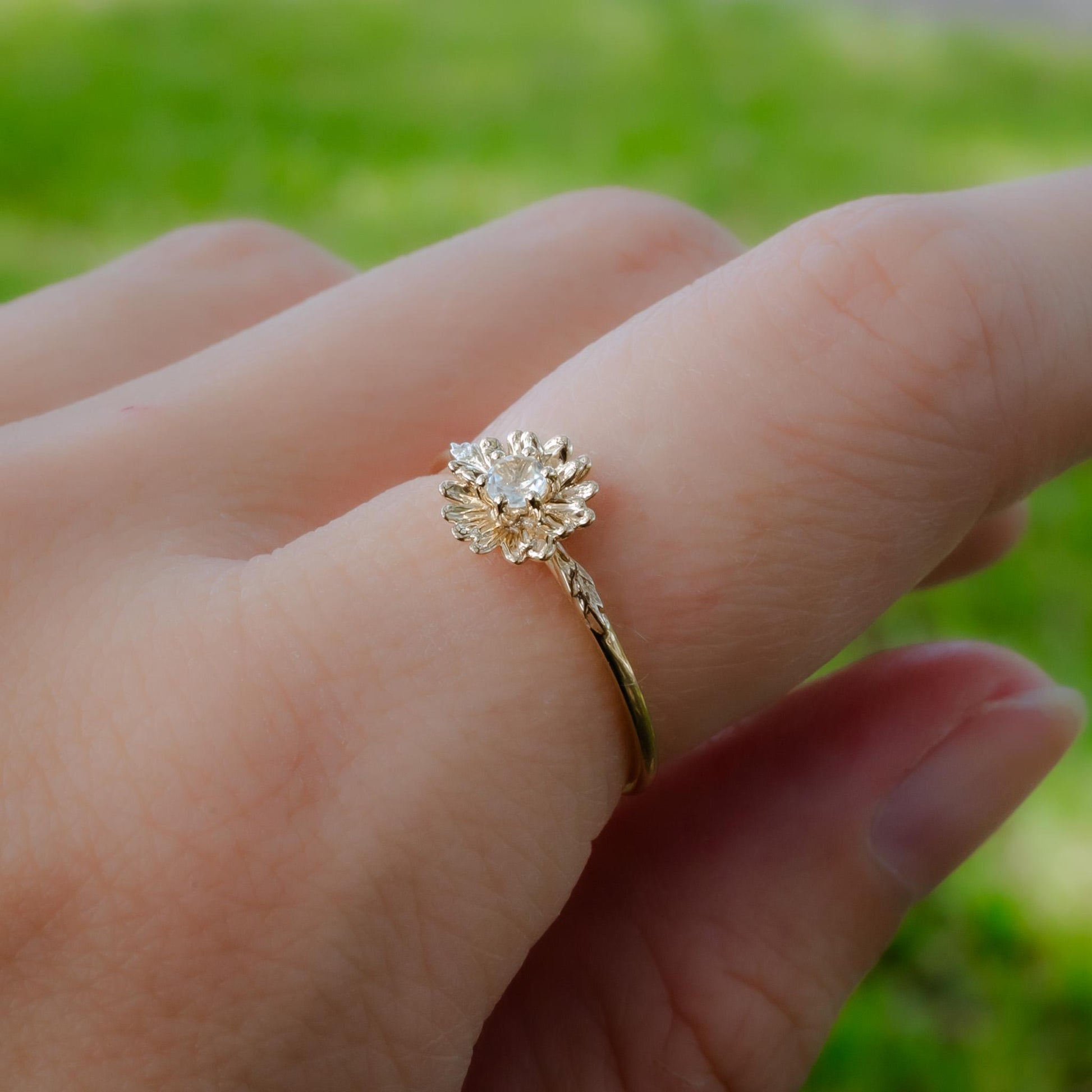14k Gold Daisy Flower Ring with White Sapphire – April Birth Month Jewelry