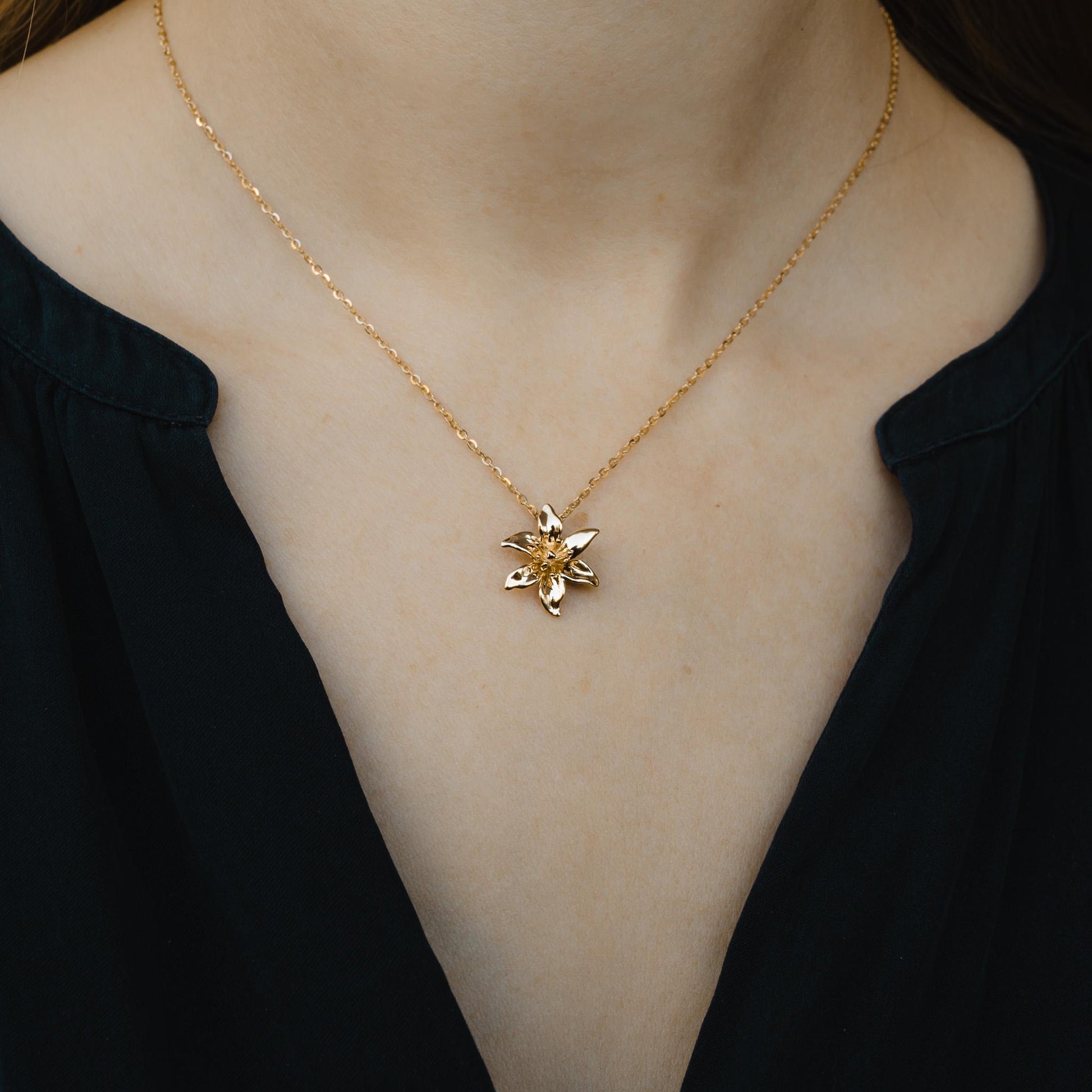 Lily Necklace