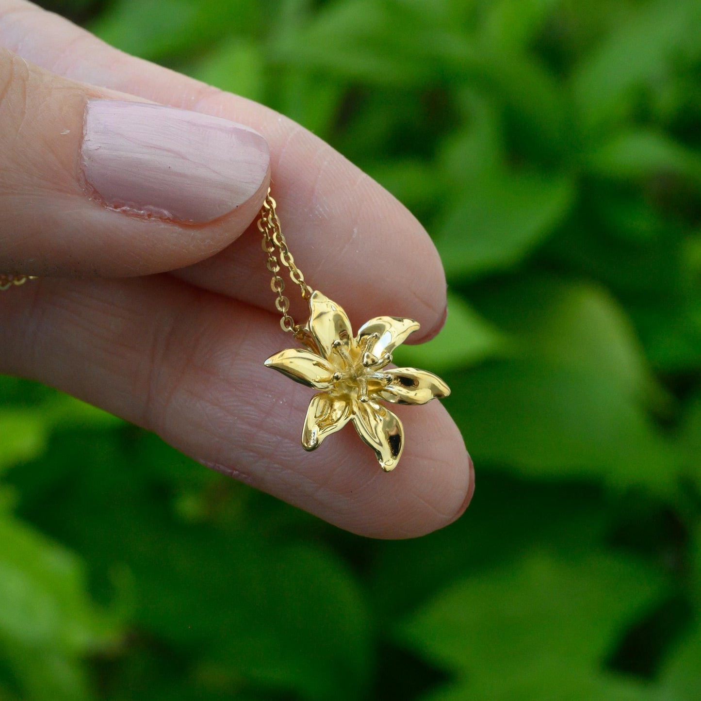 Lily Necklace