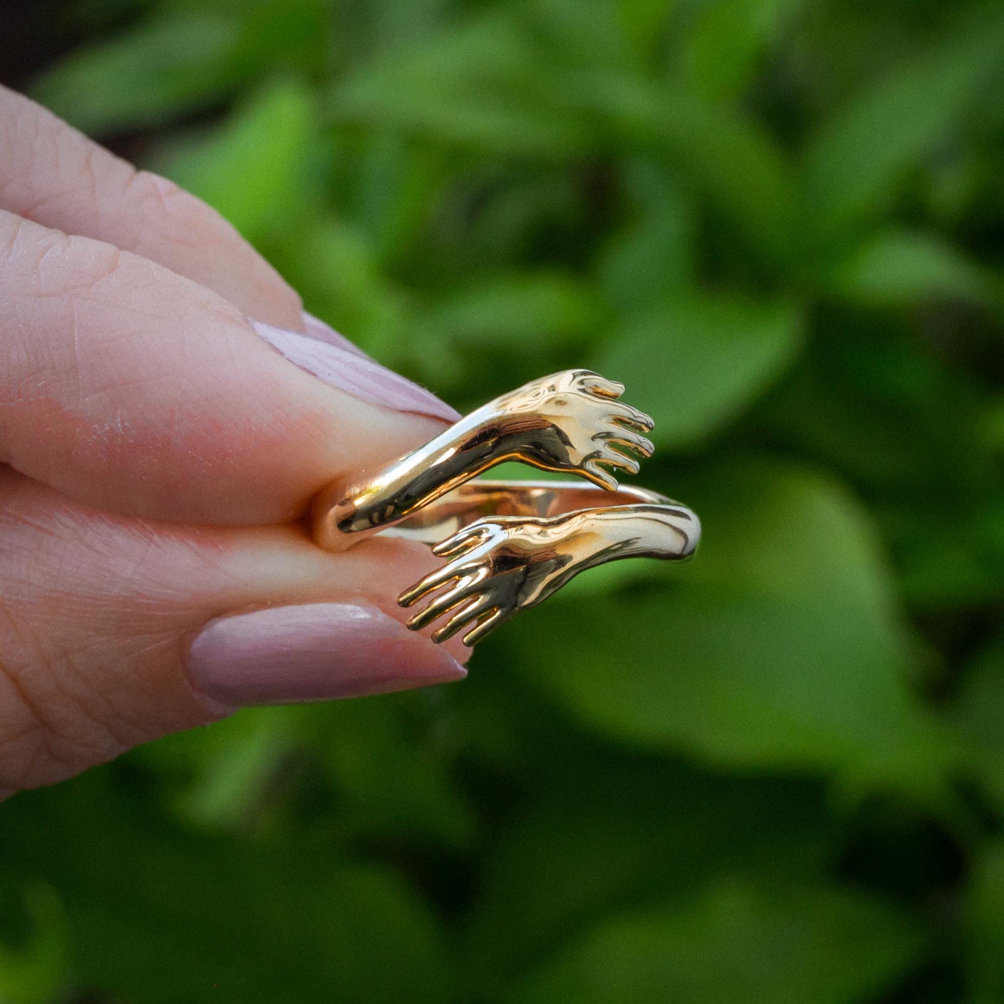 Solid 14K Yellow Gold Hug