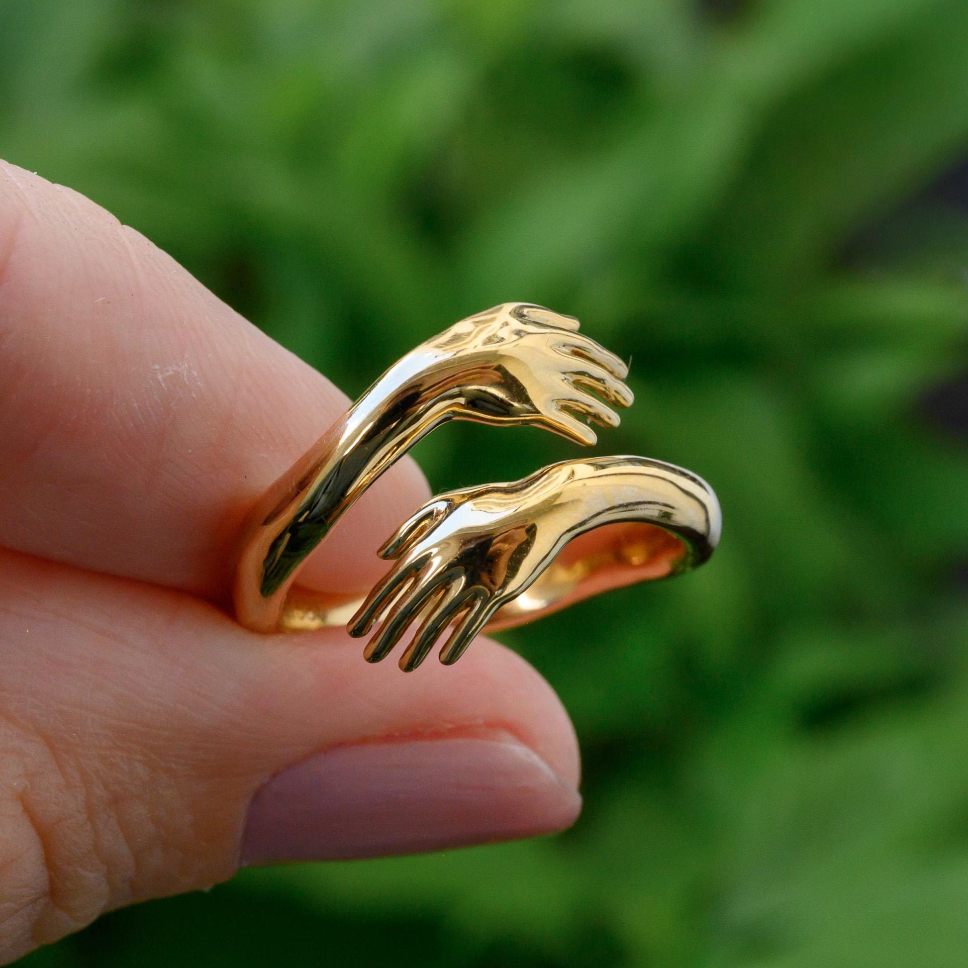Solid 14K Yellow Gold Hug