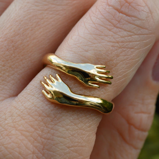 Solid 14K Yellow Gold Hug