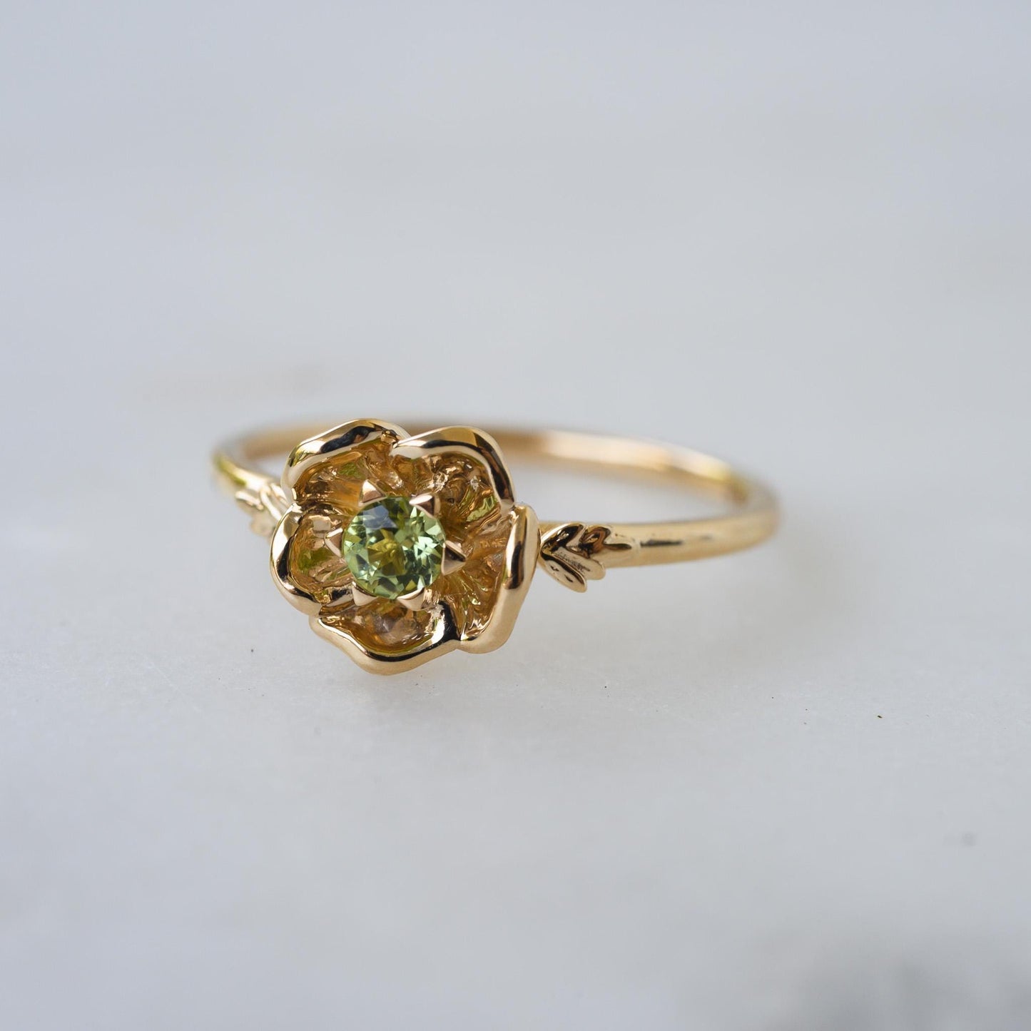 14K Solid Gold Poppy Ring: Dainty Peridot Floral Ring, Size 6