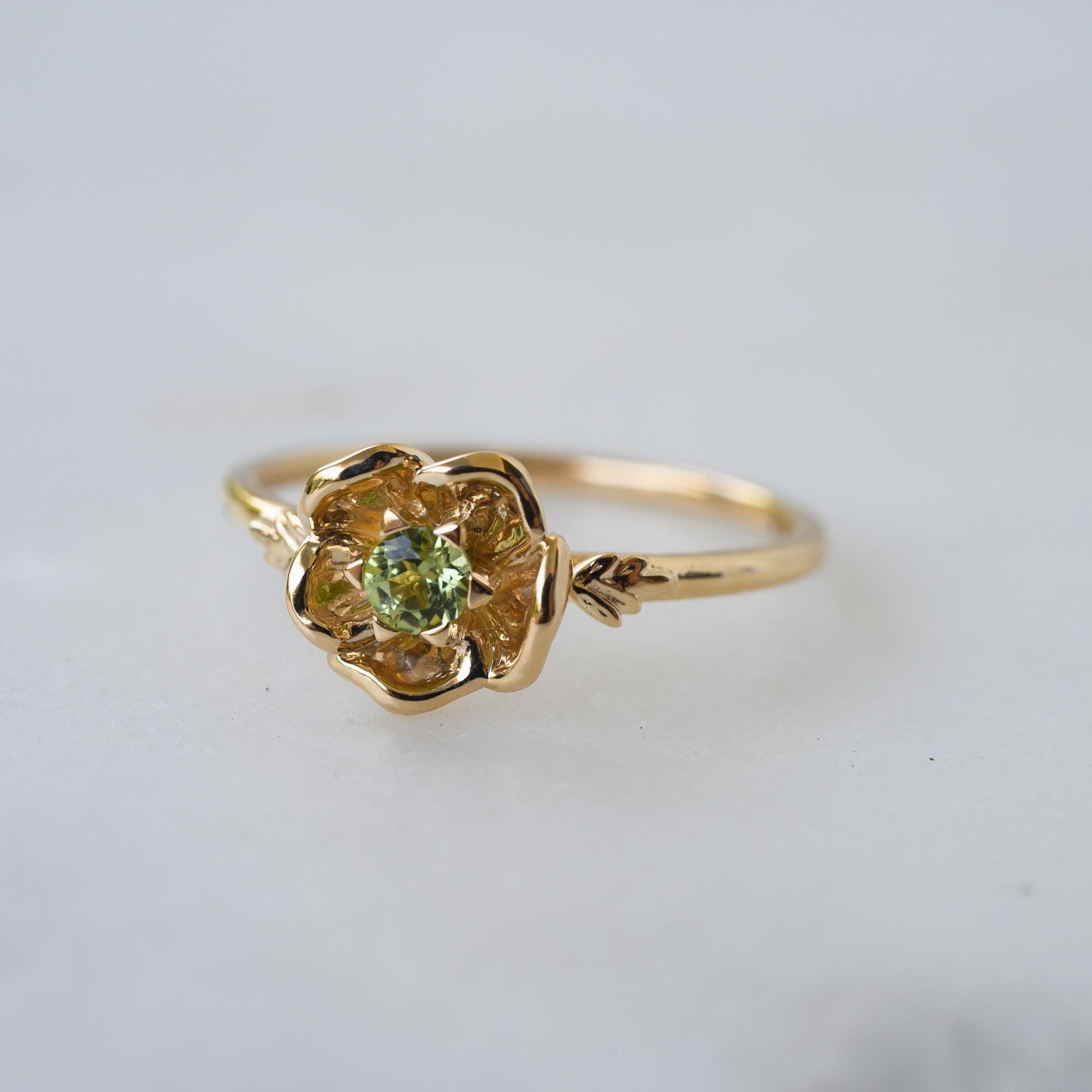 14K Solid Gold Poppy Ring: Dainty Peridot Floral Ring, Size 6