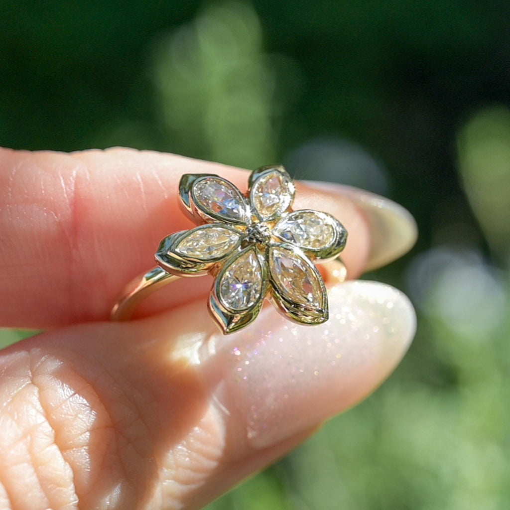 Moissanite Daisy Flower Ring