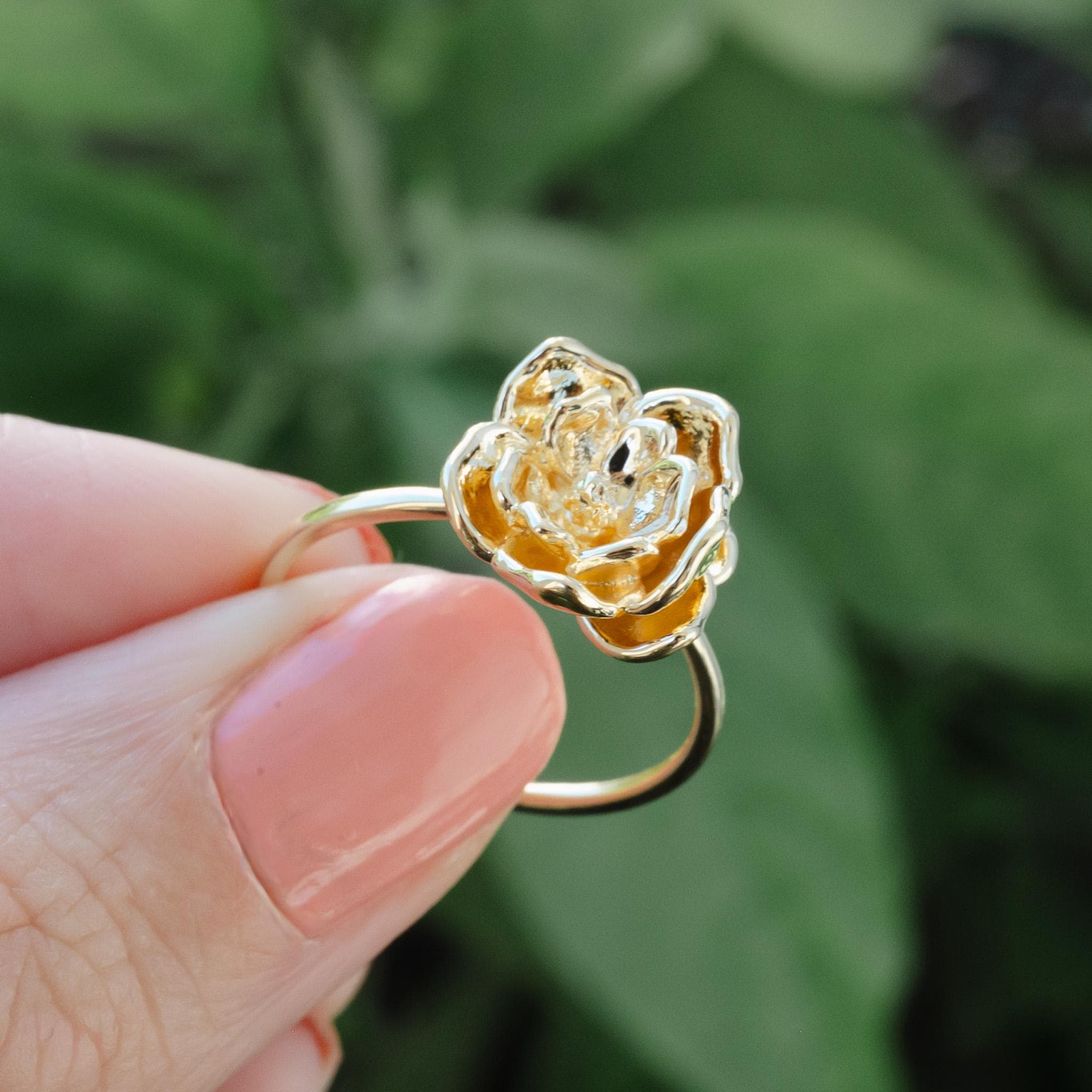 Magnolia Ring