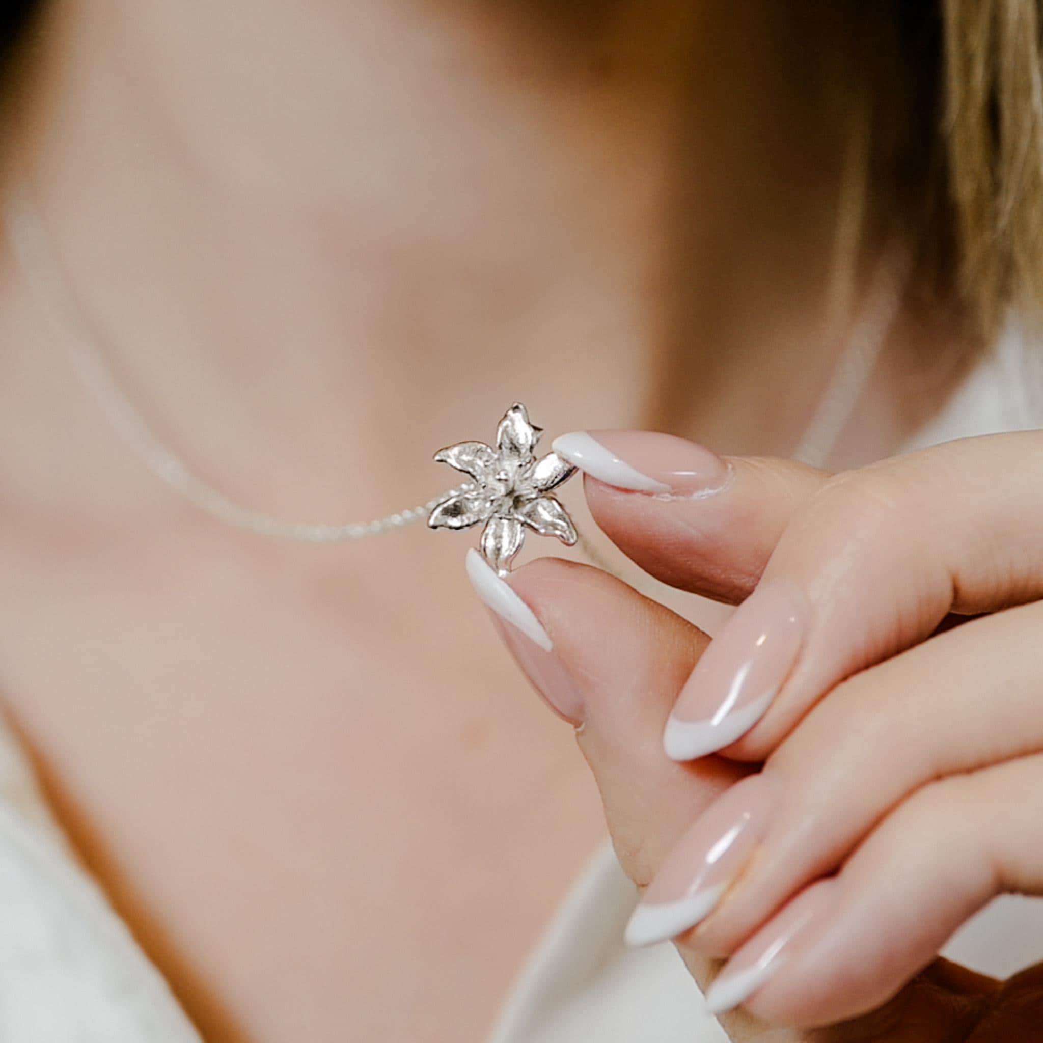 Lily Necklace