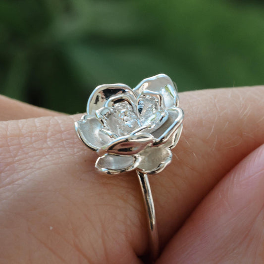Magnolia Ring