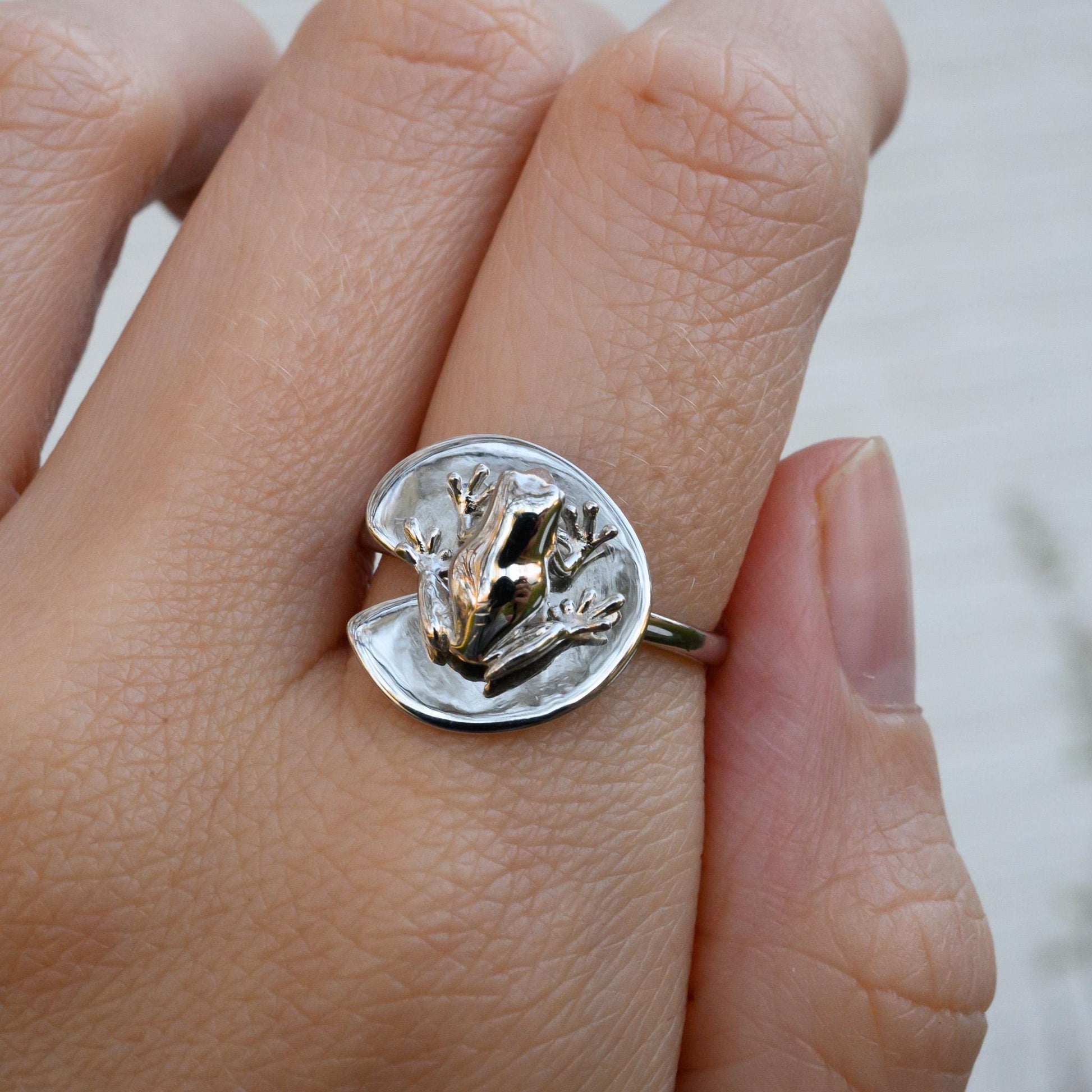Frog and Lily Pad Fidget Ring