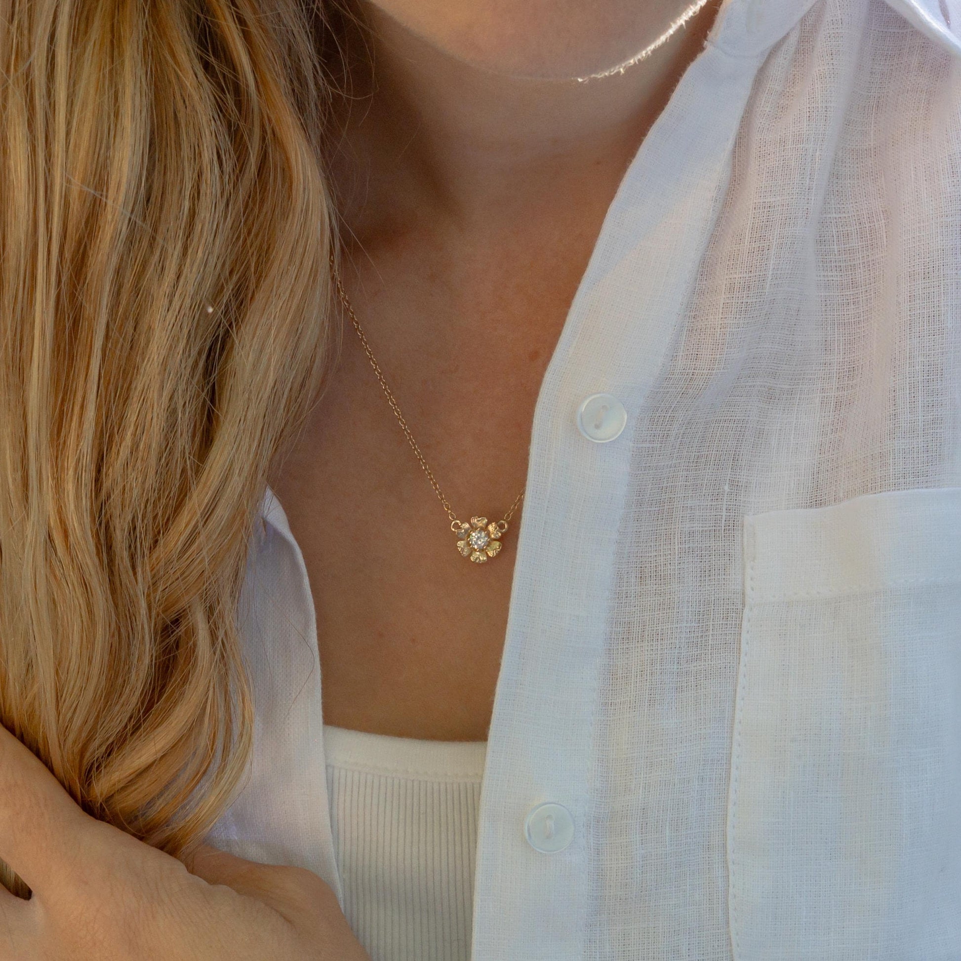 14K Solid Vintage Inspired Flower Lab Diamond