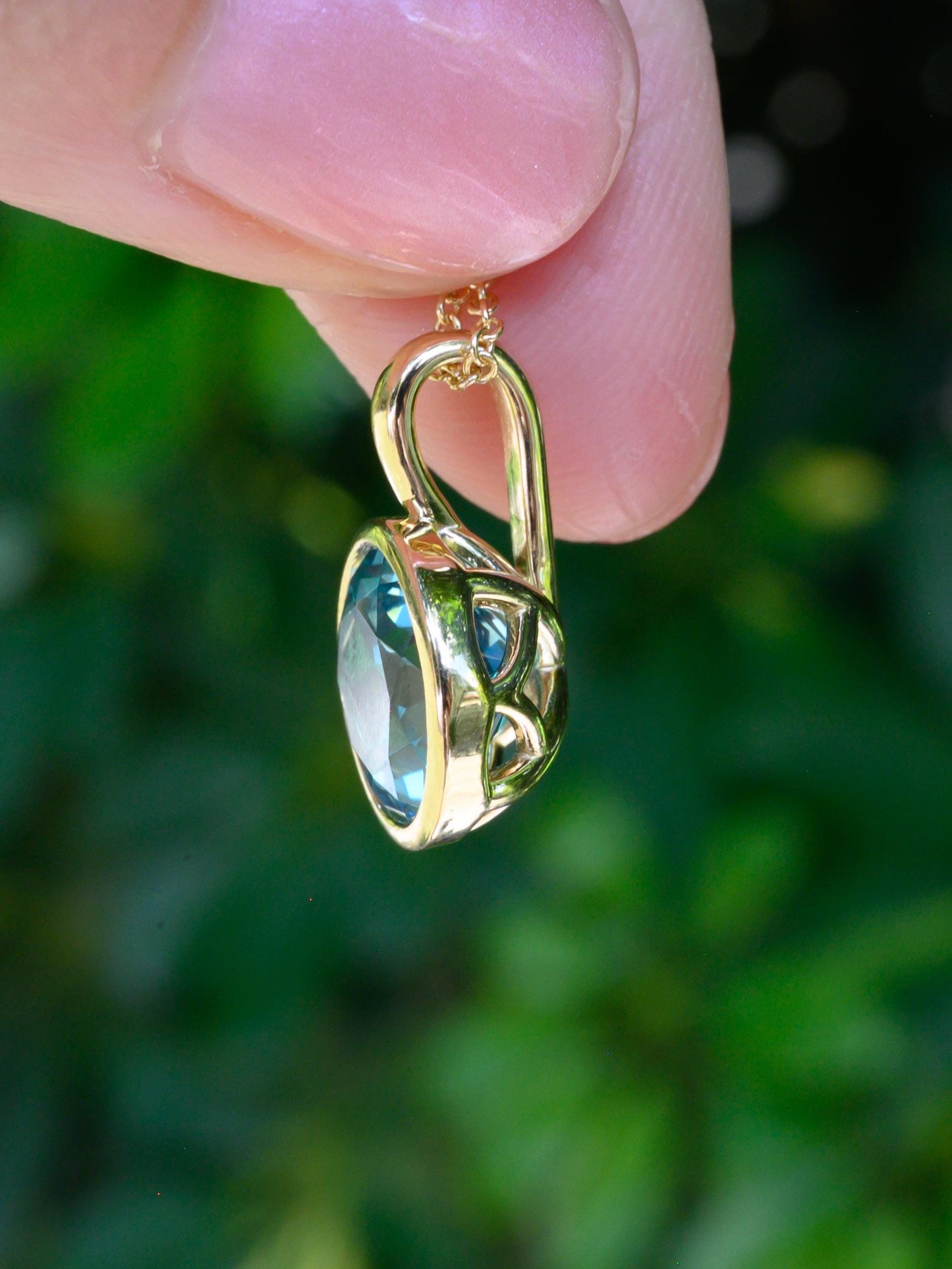 10k Yellow Gold lab Aqua blue sapphire brilliant cut Charm Necklace: Elegant Bezel-Set Pendant
