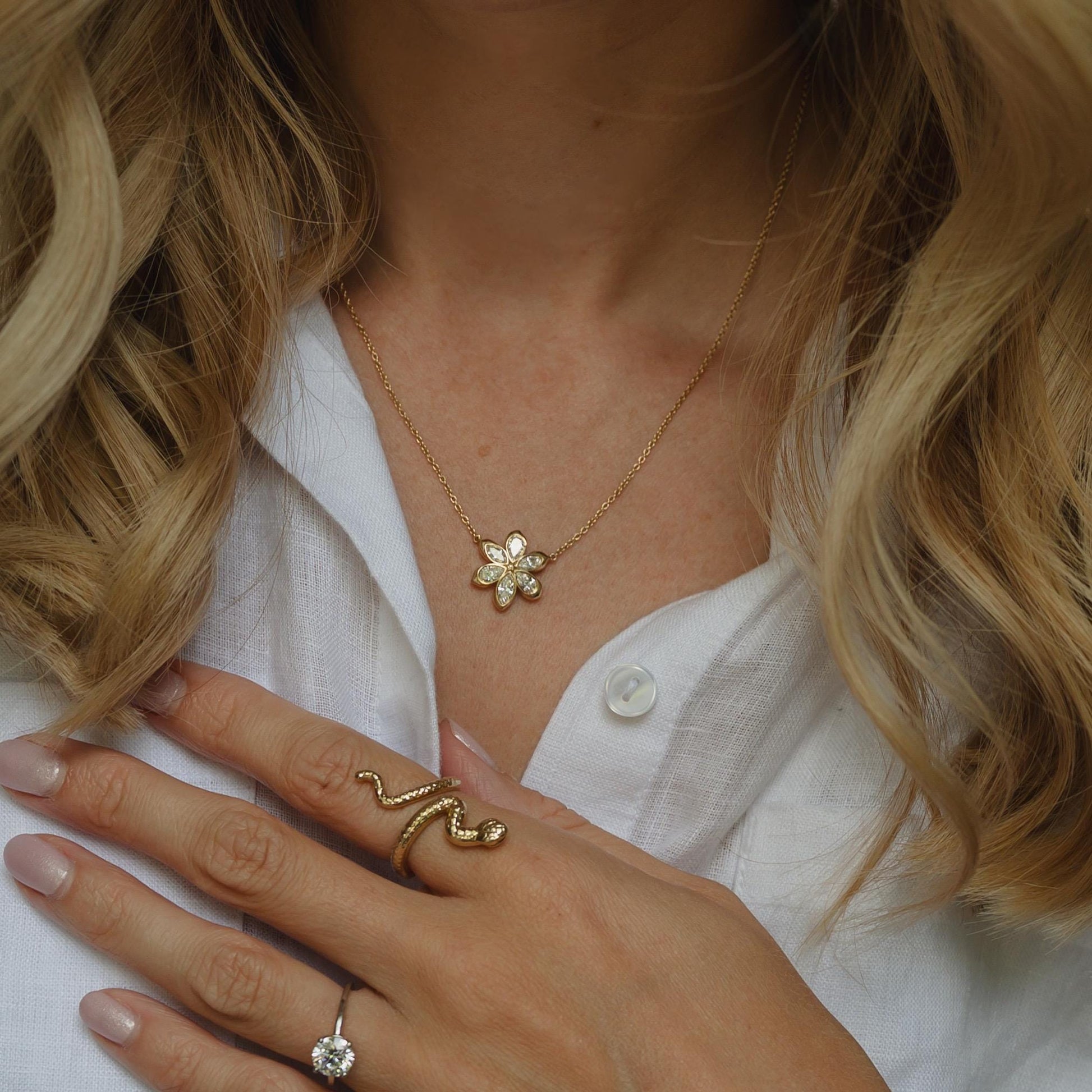 14K Yellow Gold Diamond Daisy Necklace