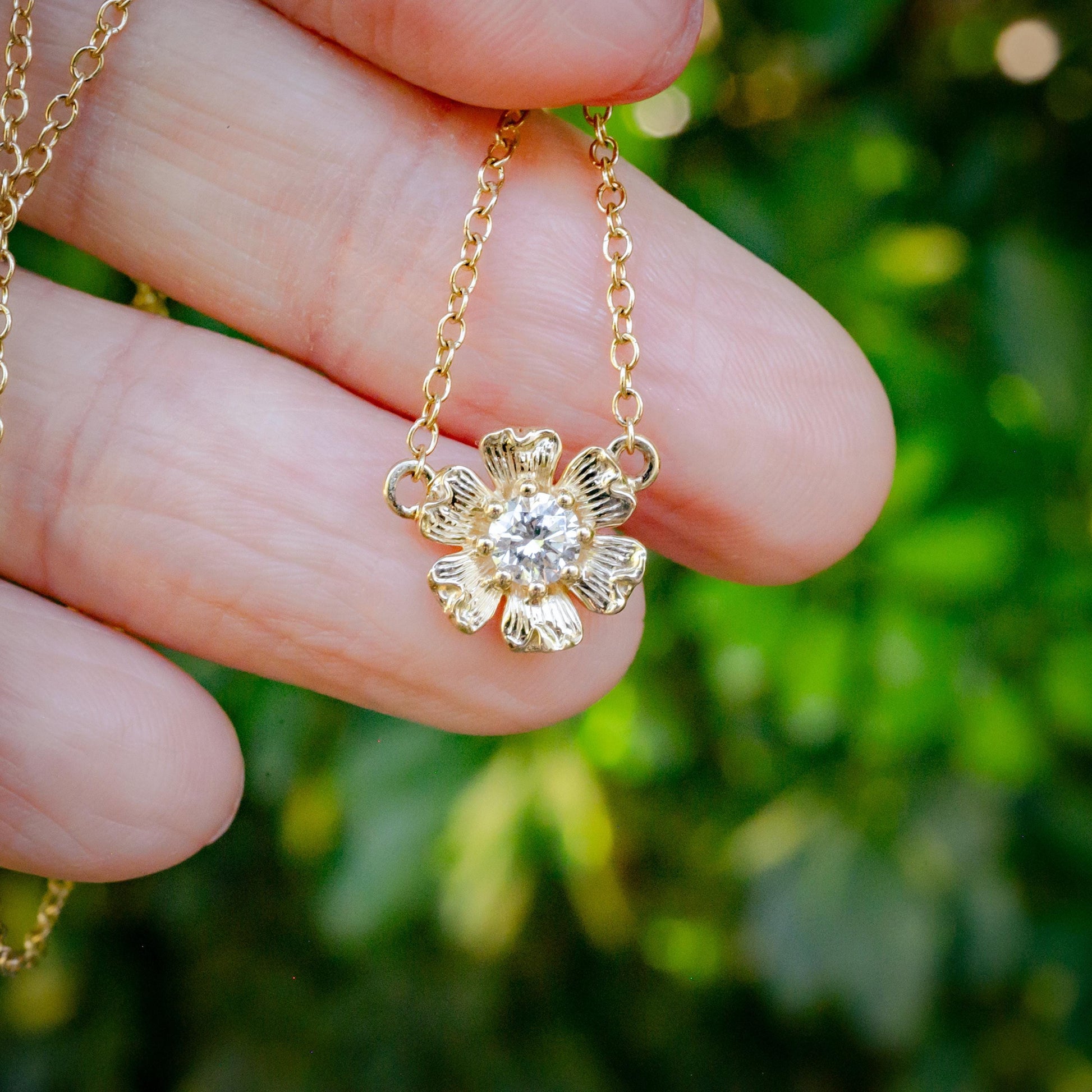 14K Solid Vintage Inspired Flower Lab Diamond