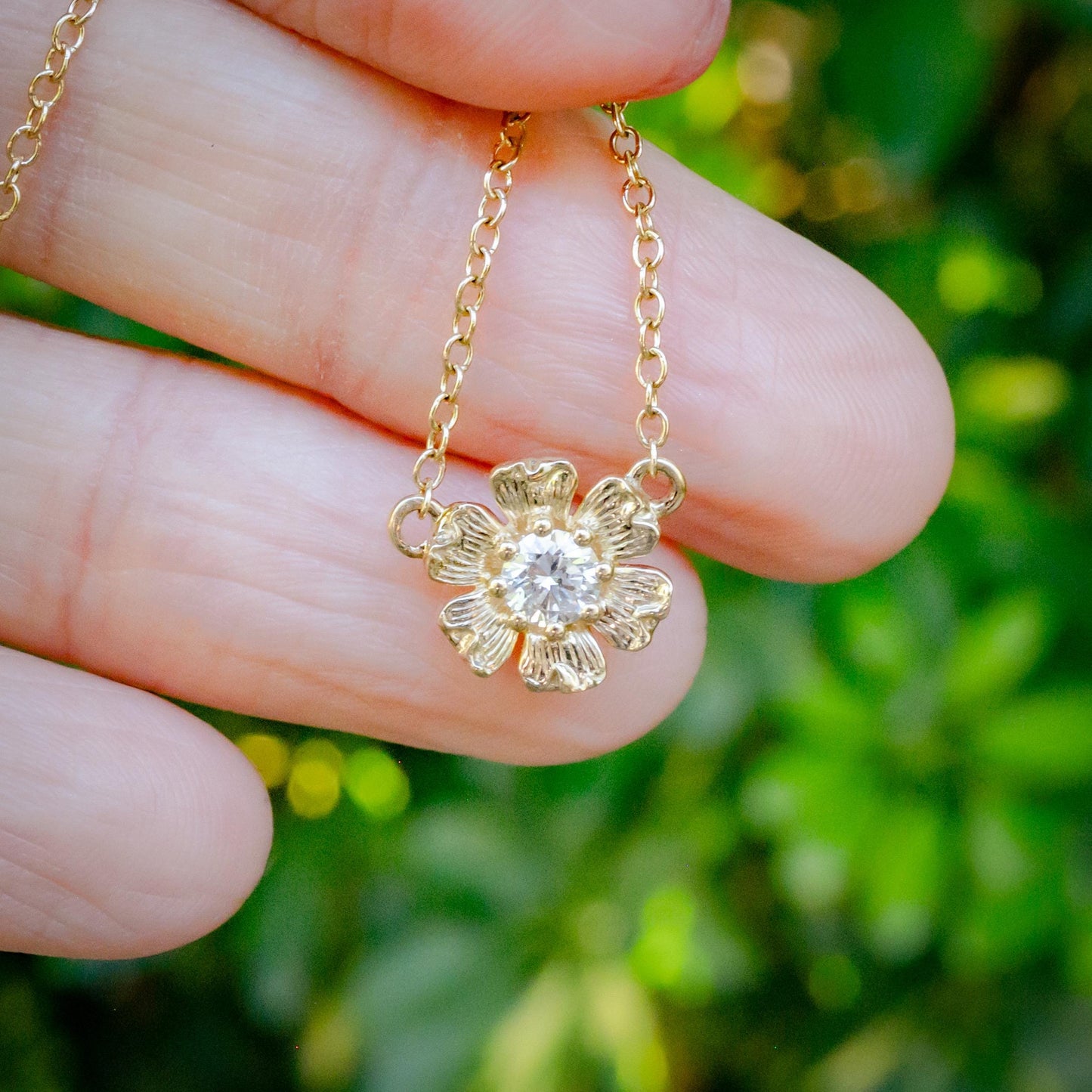 14K Solid Vintage Inspired Flower Lab Diamond