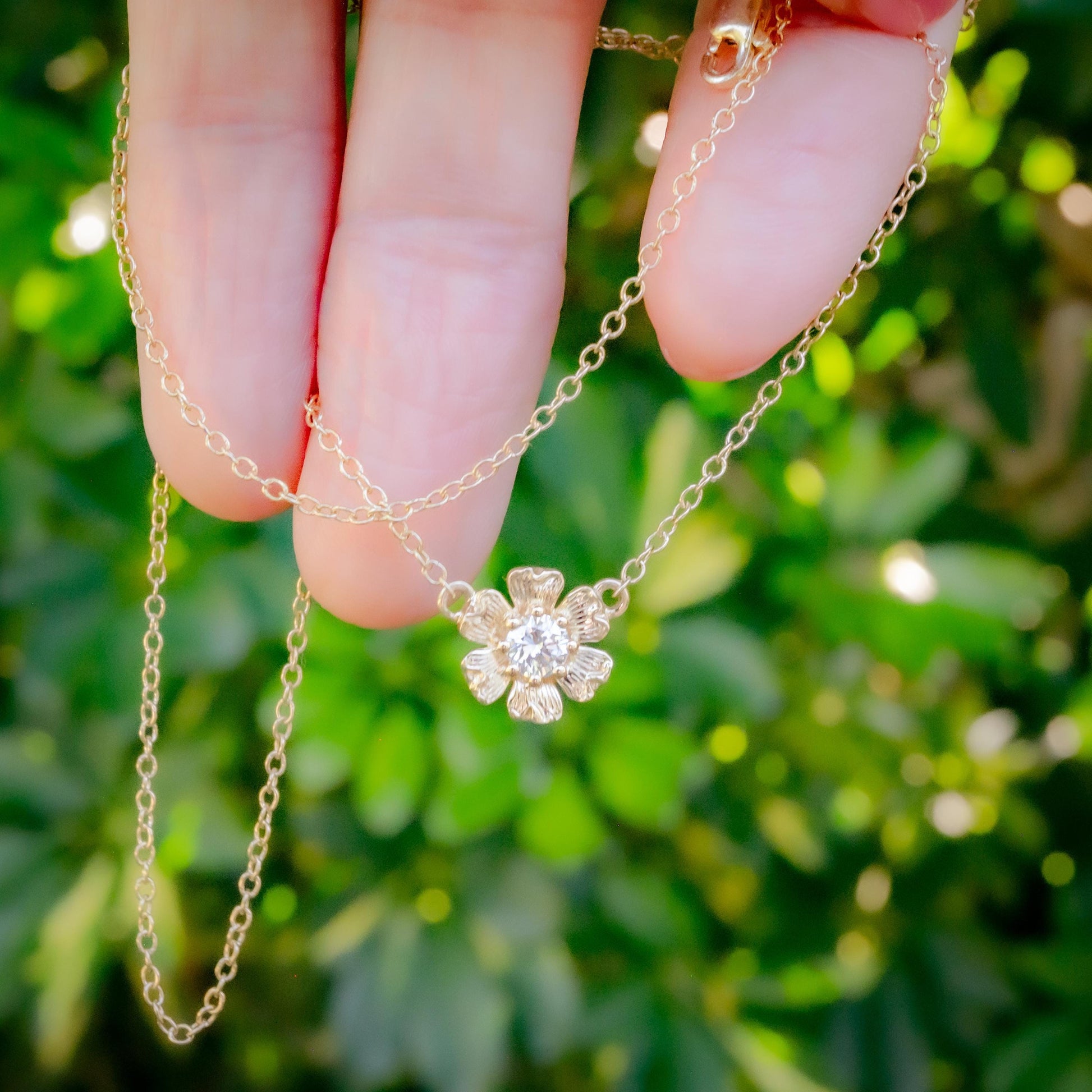 14K Solid Vintage Inspired Flower Lab Diamond