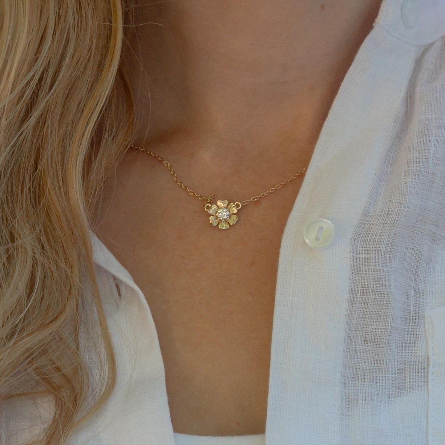 14K Solid Vintage Inspired Flower Lab Diamond