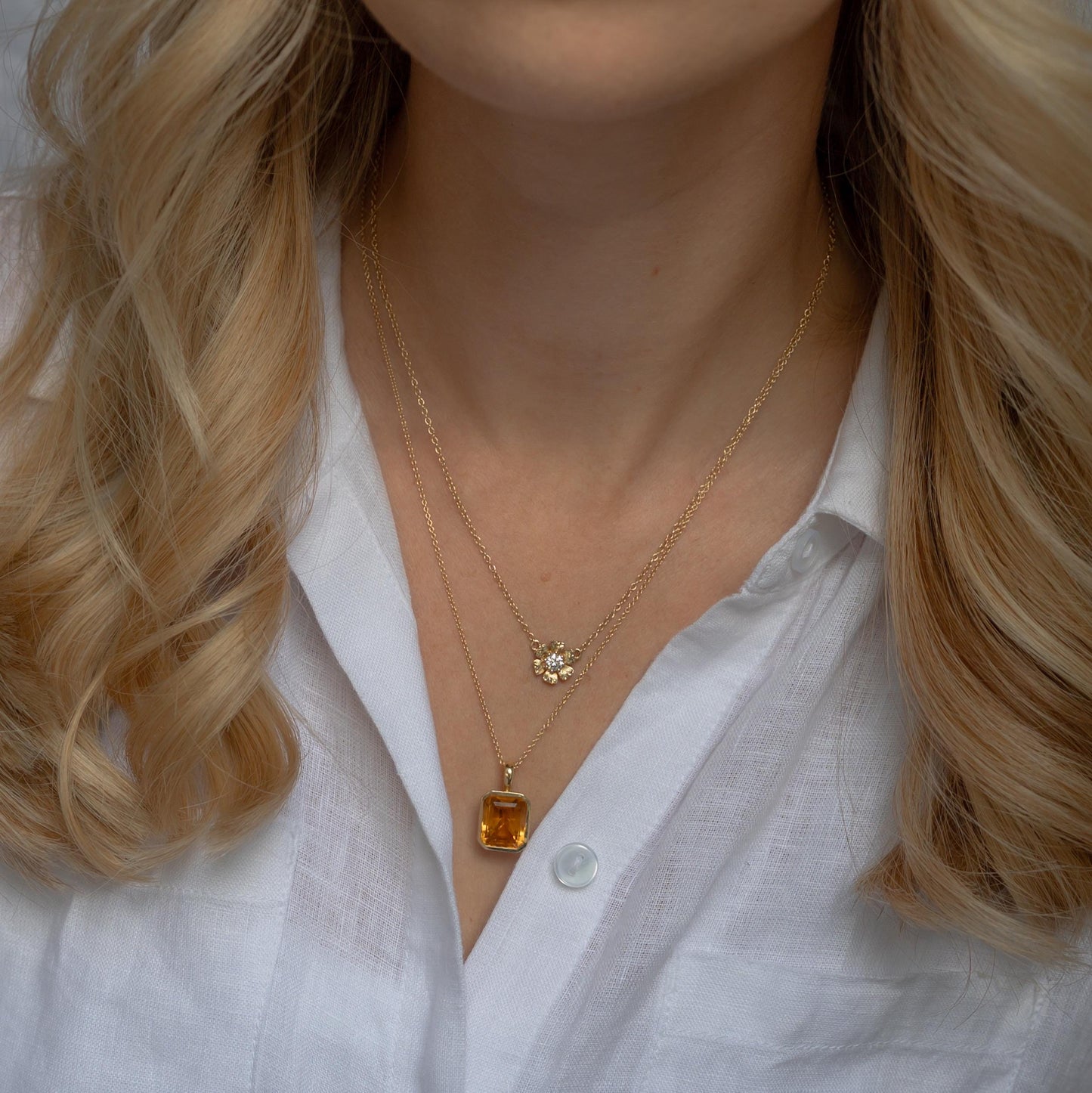 14K Solid Vintage Inspired Flower Lab Diamond