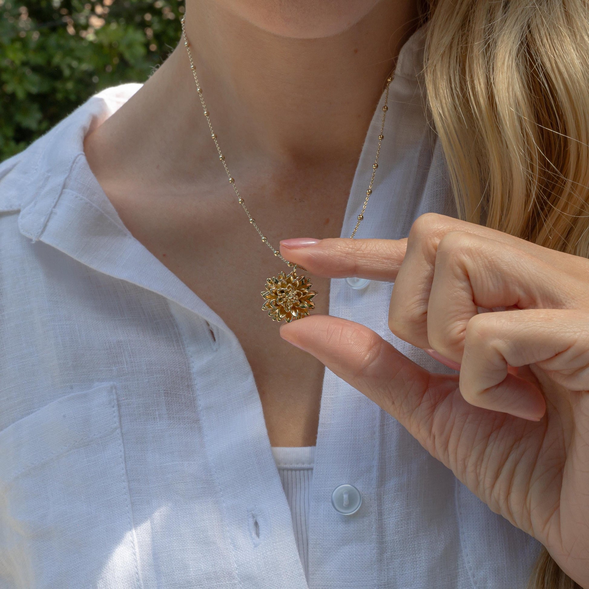 Dahlia Flower Necklace