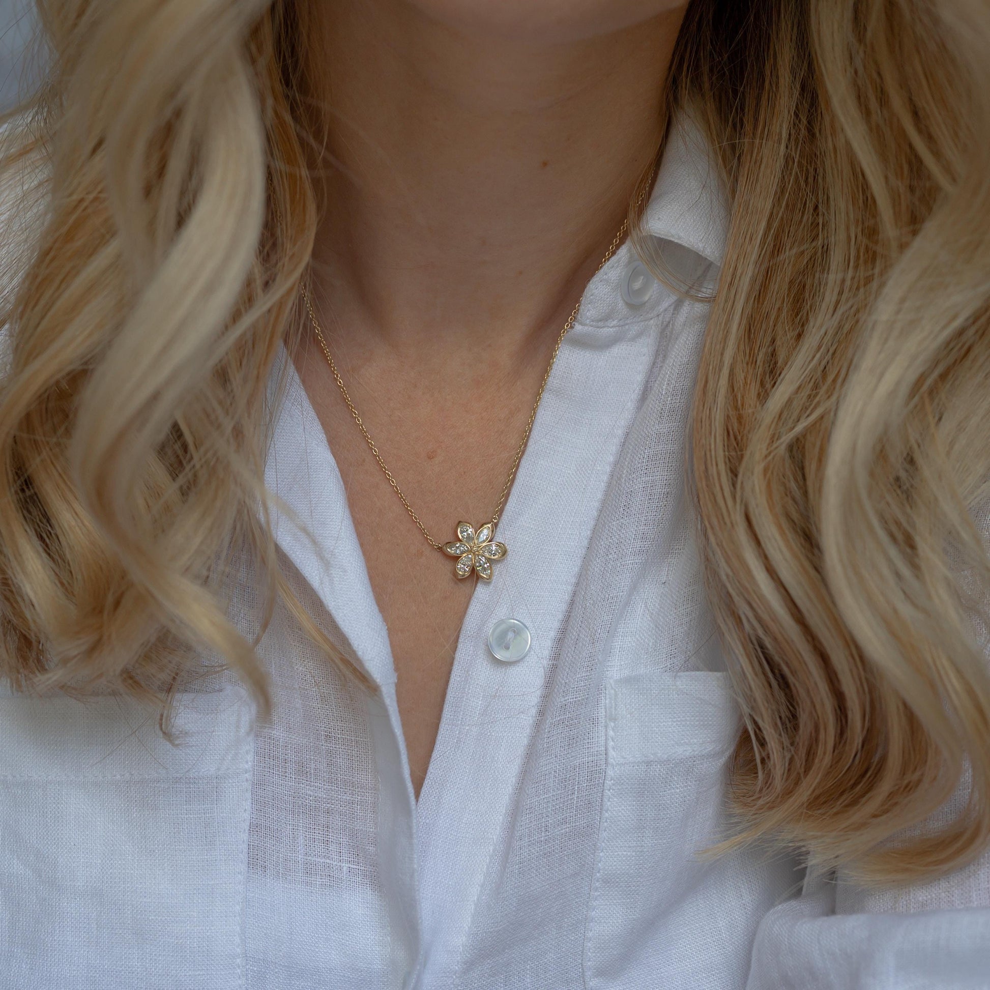 14K Yellow Gold Diamond Daisy Necklace