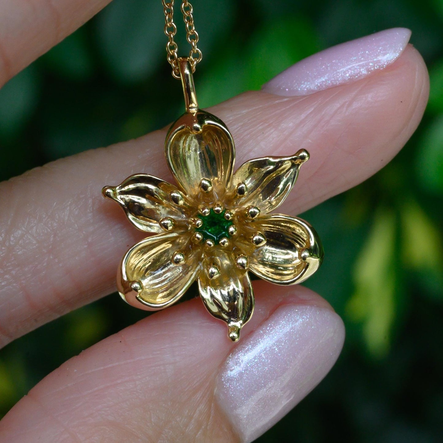 10K Solid Gold Dogwood flower pendant with Tsavorite Garnet