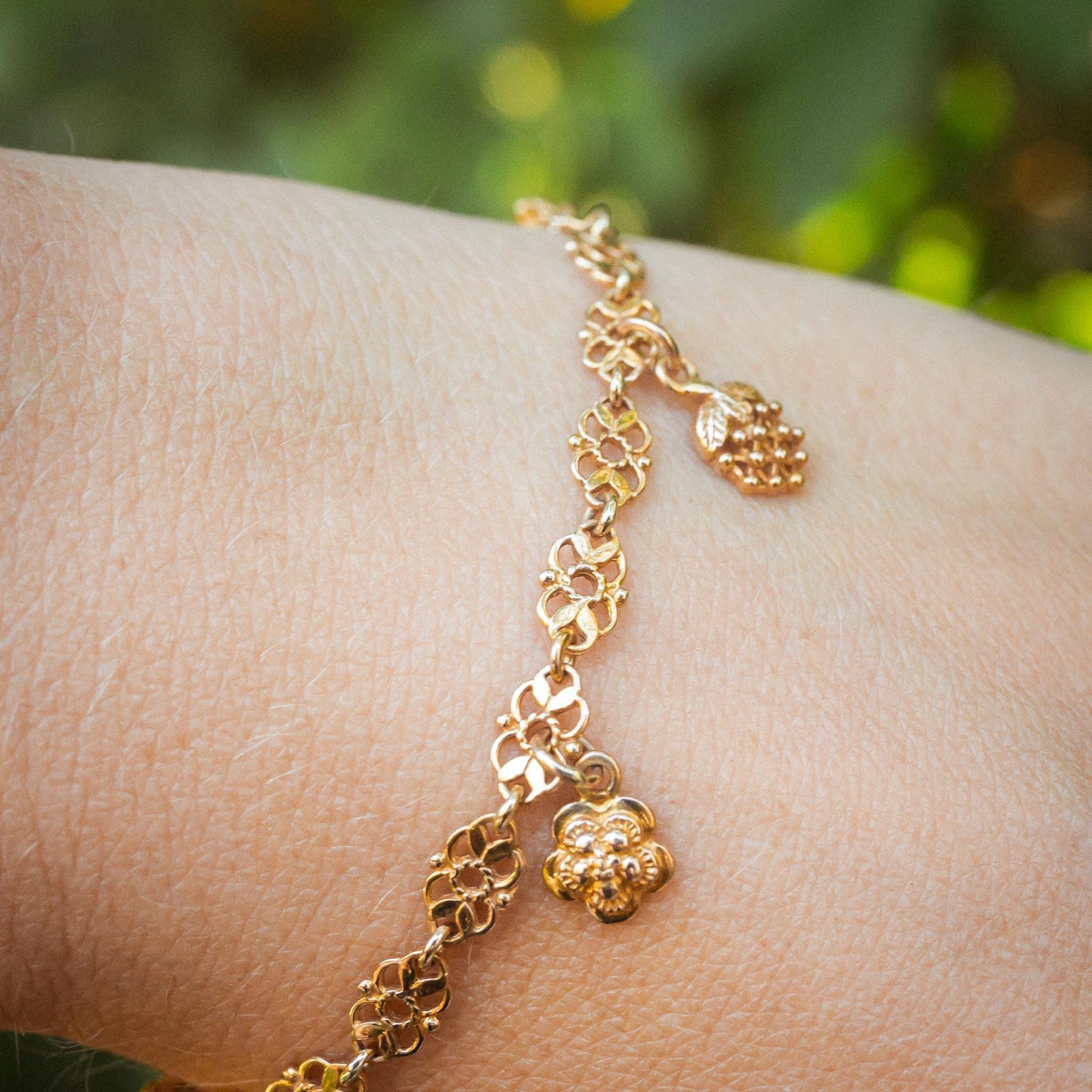 Estate Sale 14K Charm Bracelet Solid Gold