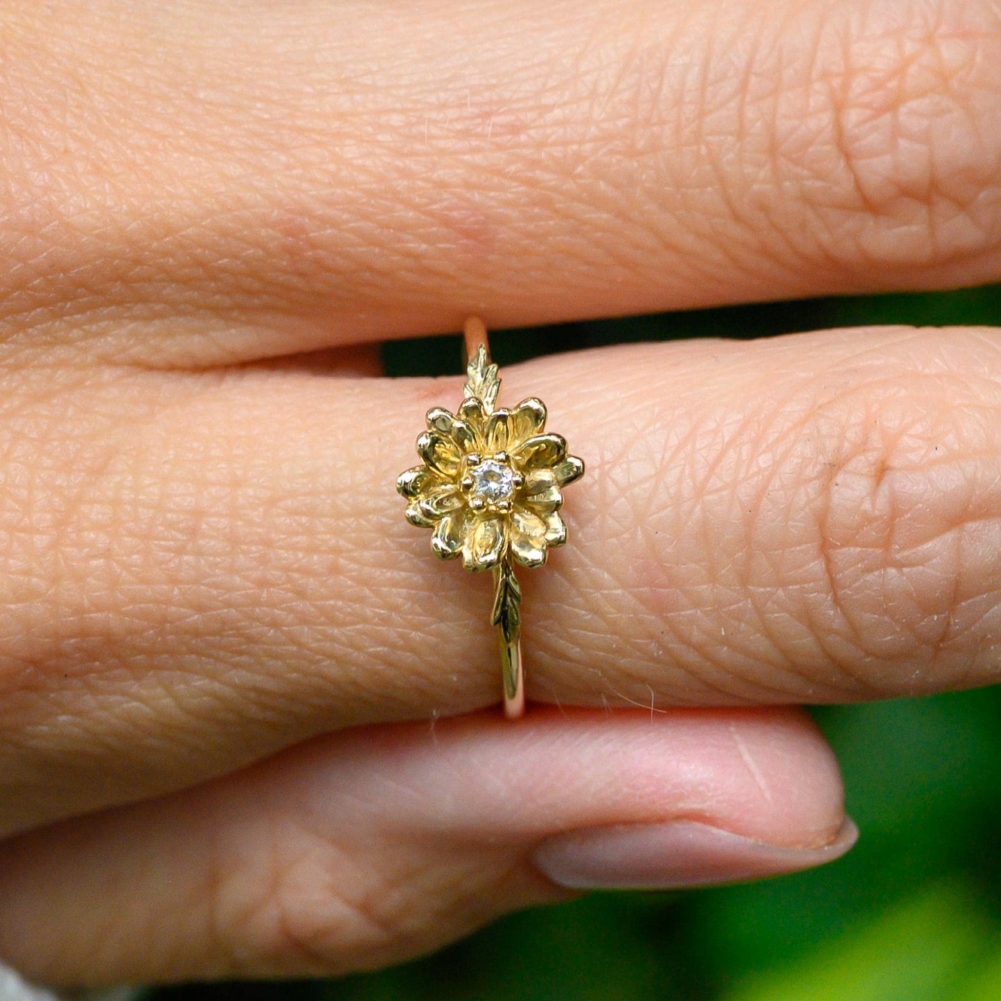 Daisy Ring: April Birth Flower, White Sapphire, Solid 9k Gold Size 6.75