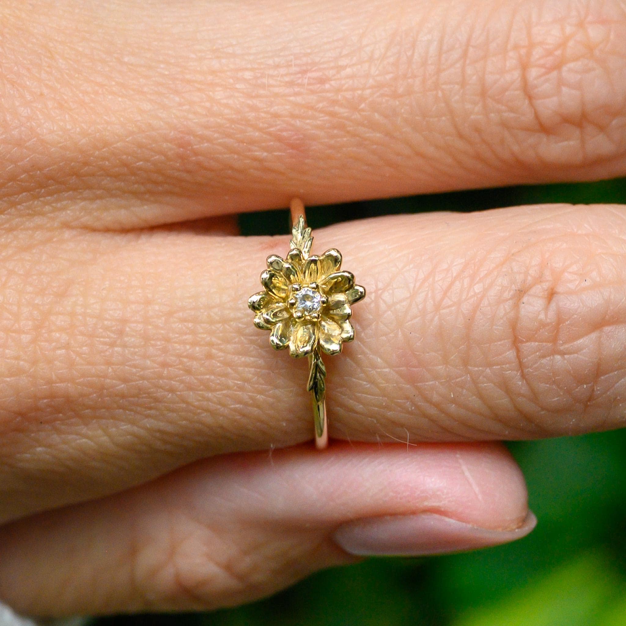 Daisy Ring: April Birth Flower, White Sapphire, Solid 9k Gold Size 6.75