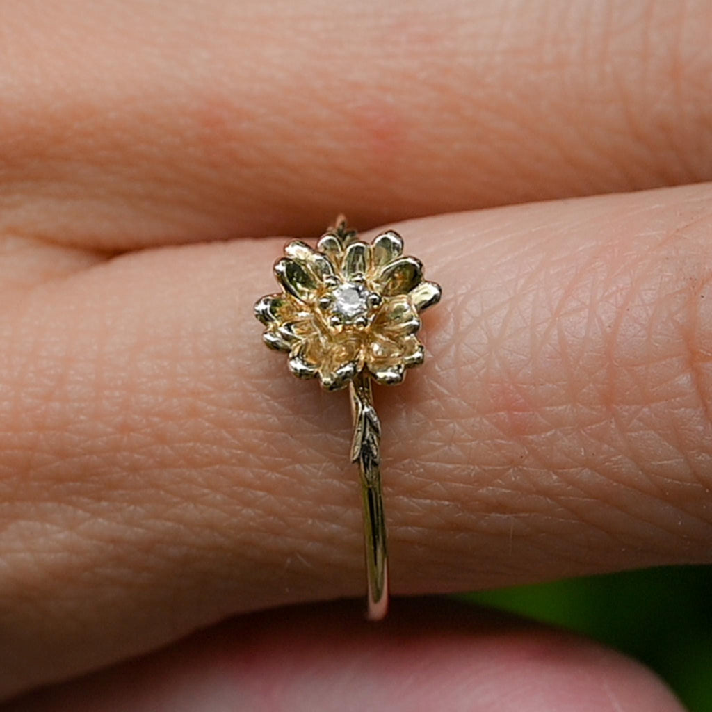 Daisy Ring: April Birth Flower, White Sapphire, Solid 9k Gold Size 6.75