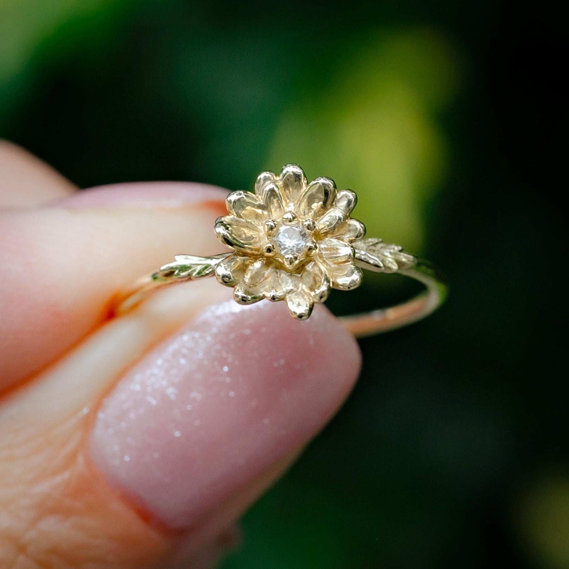 Daisy Ring: April Birth Flower, White Sapphire, Solid 9k Gold Size 6.75