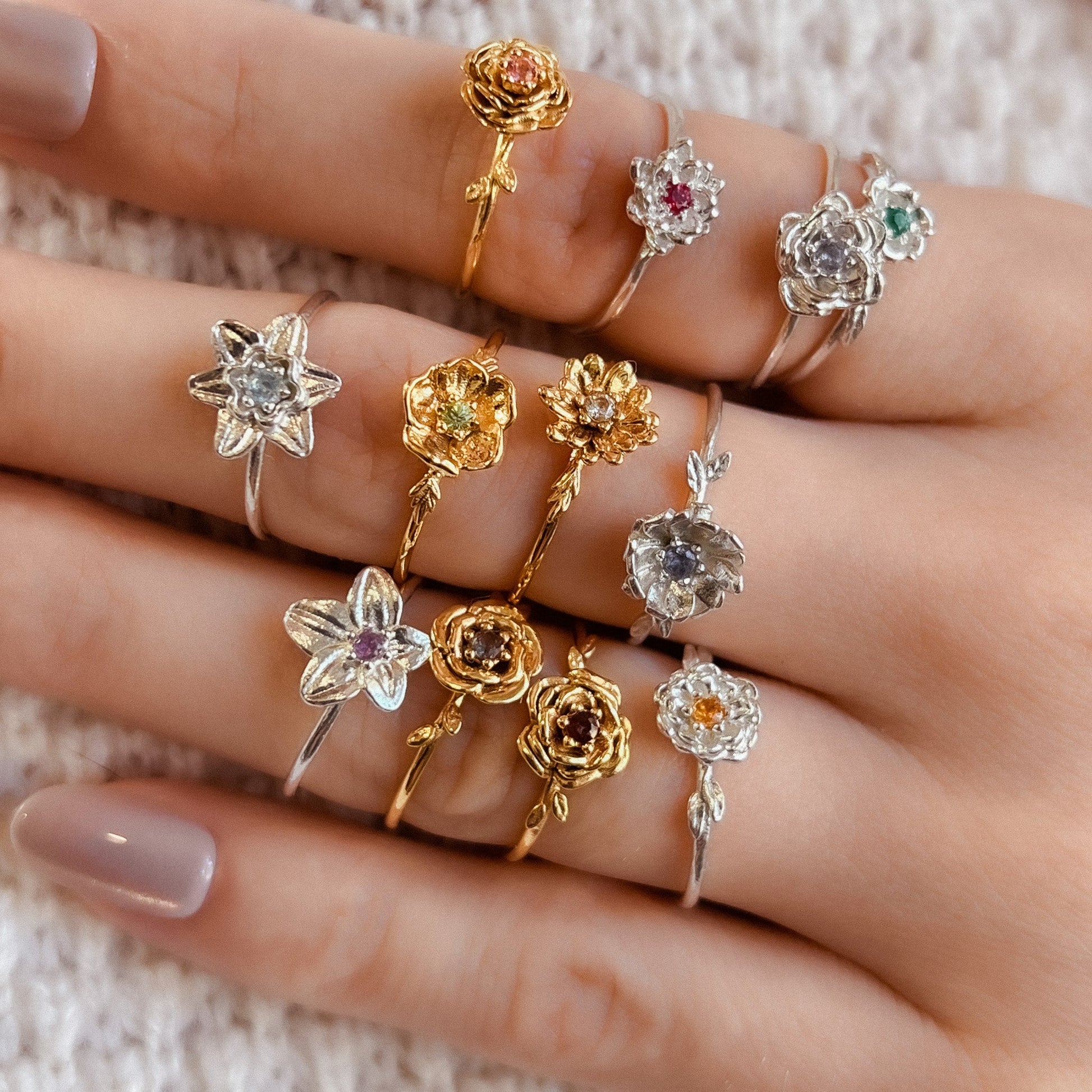 Daffodil Ring • March Birth Flower Ring • Aquamarine • 14k Solid Gold or Solid Silver • Hypoallergenic • Genuine Gemstones